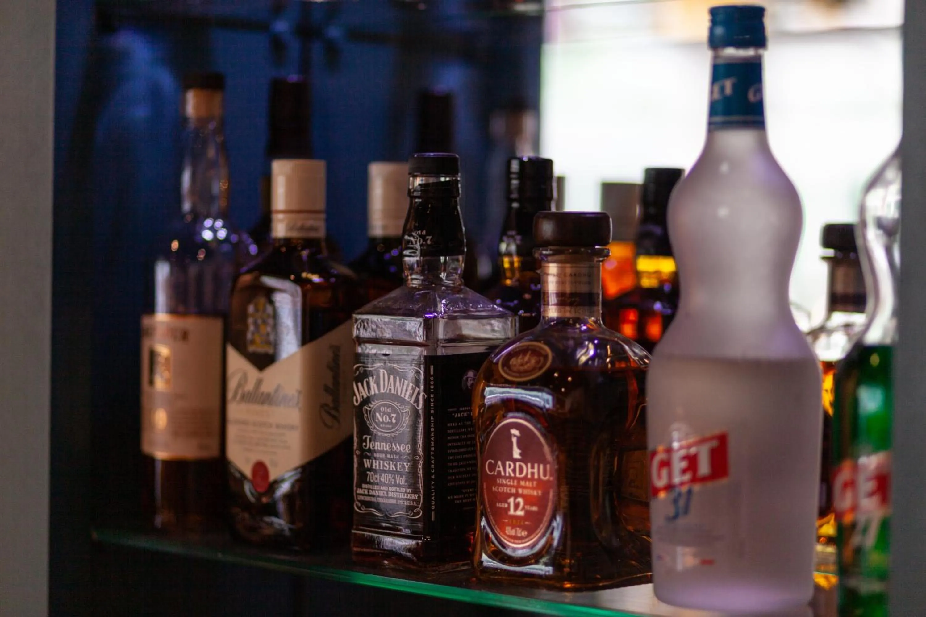 Alcoholic drinks, Drinks in Hotel Full Colors