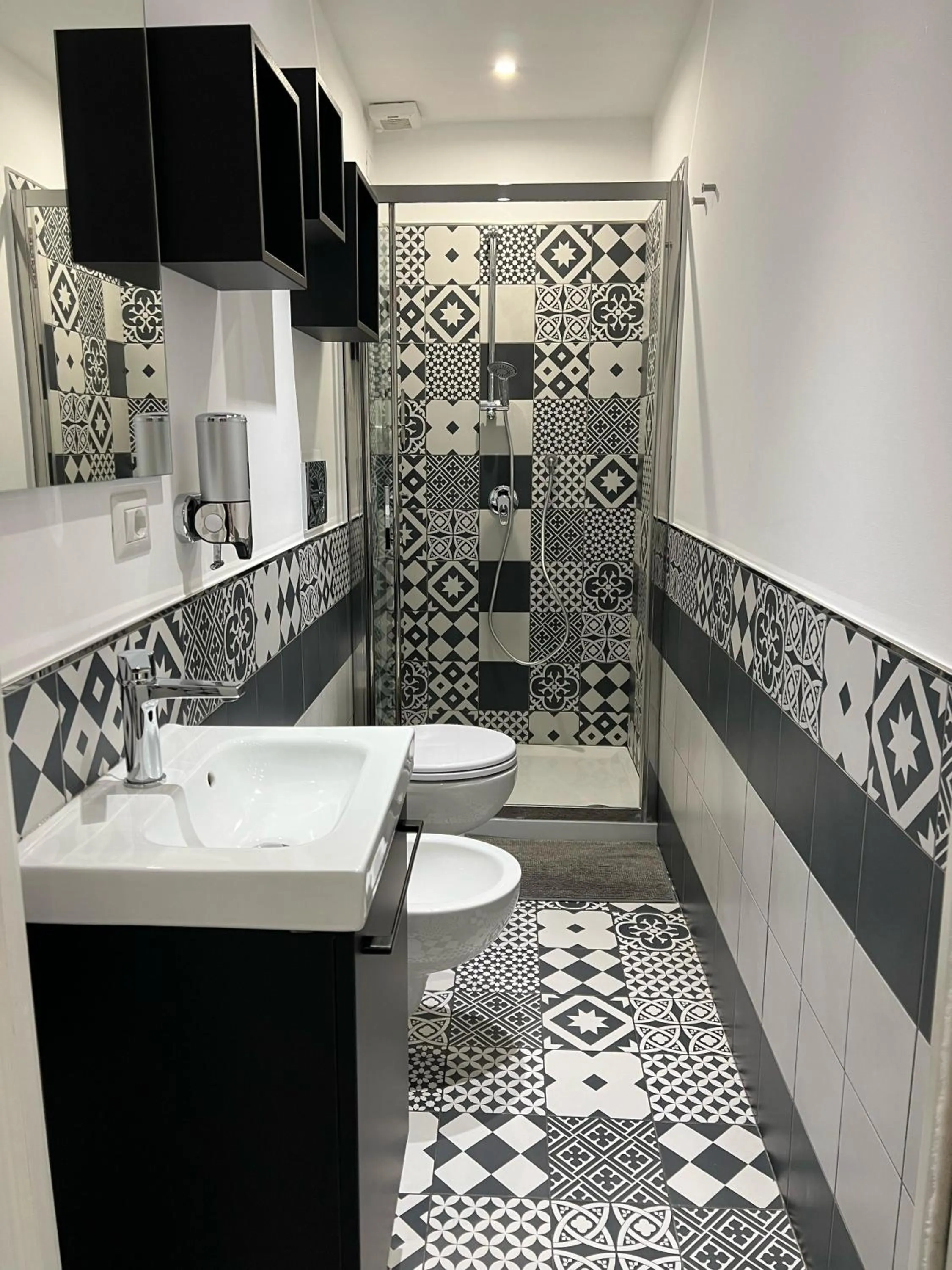 Shower in Giuseppe & Greta