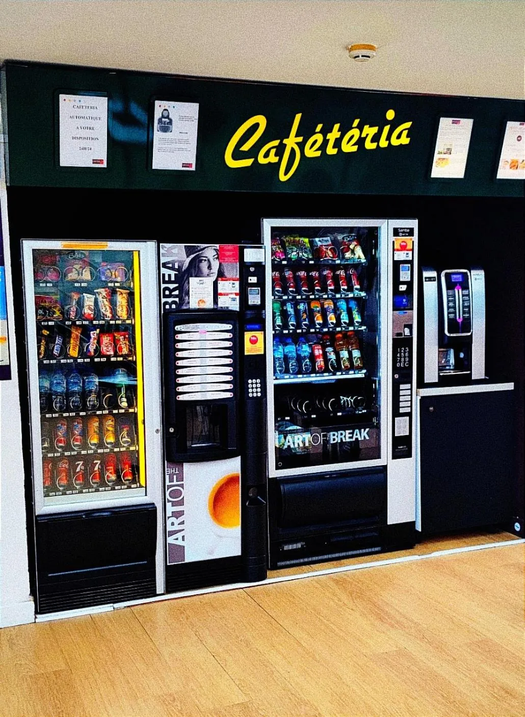 Restaurant/places to eat in Hotel Cerise Nancy