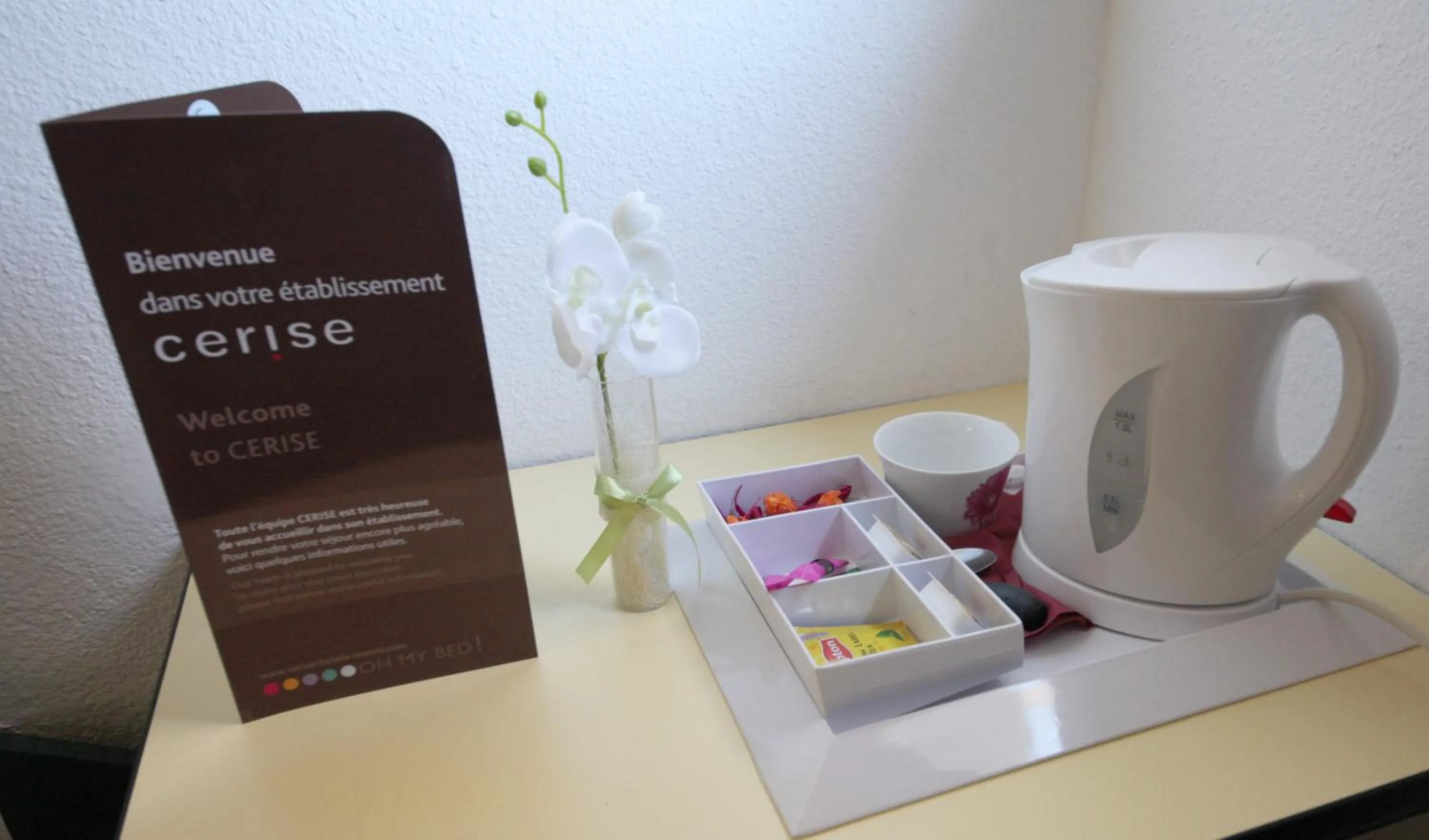 Coffee/tea facilities in Hotel Cerise Nancy