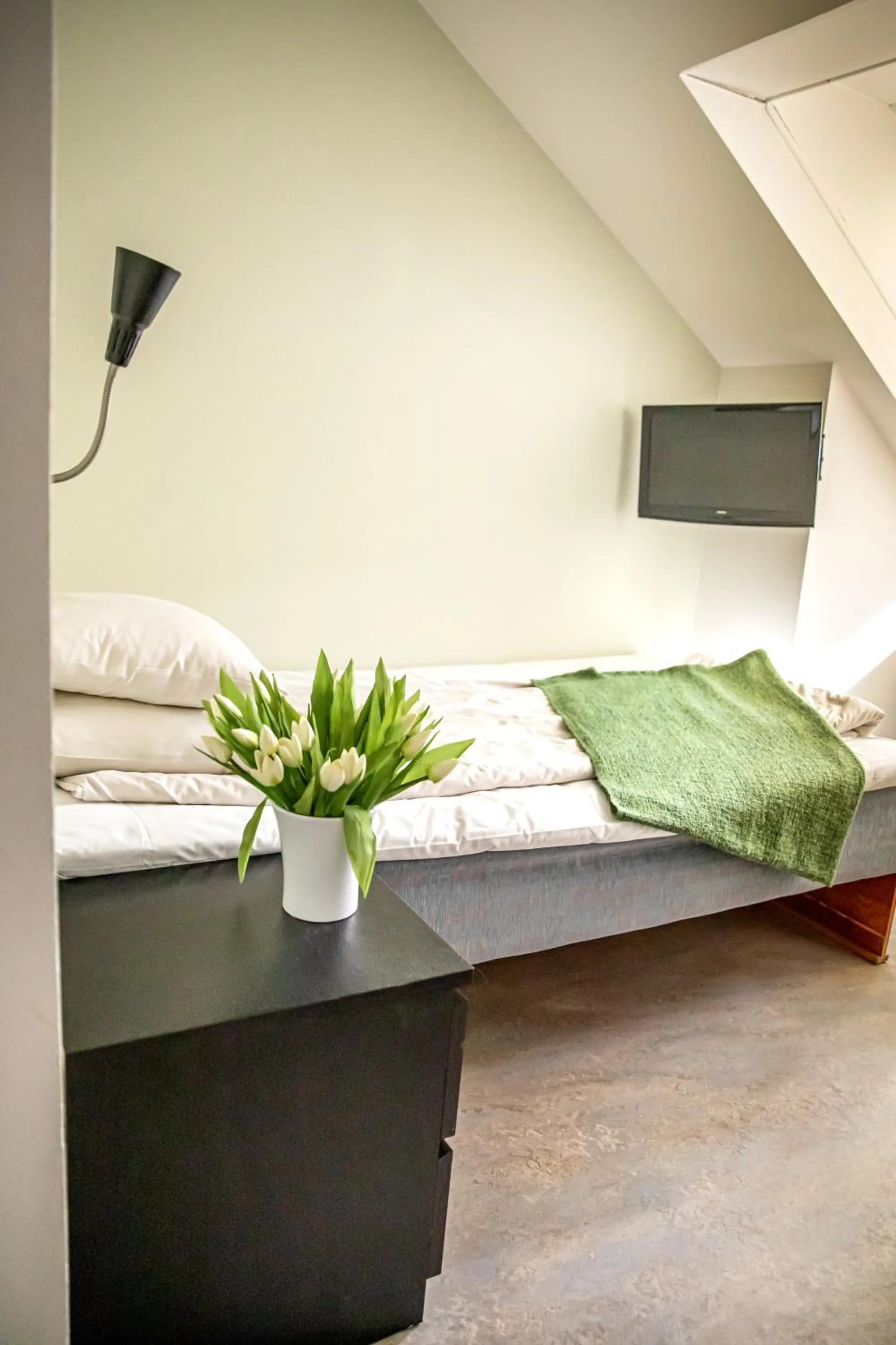 Bed in Hotel Kupolen