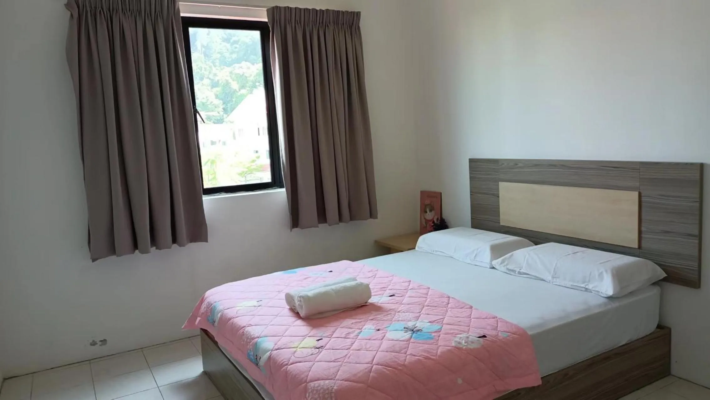 Bed in Walking Distance To The Beach, Pangkor