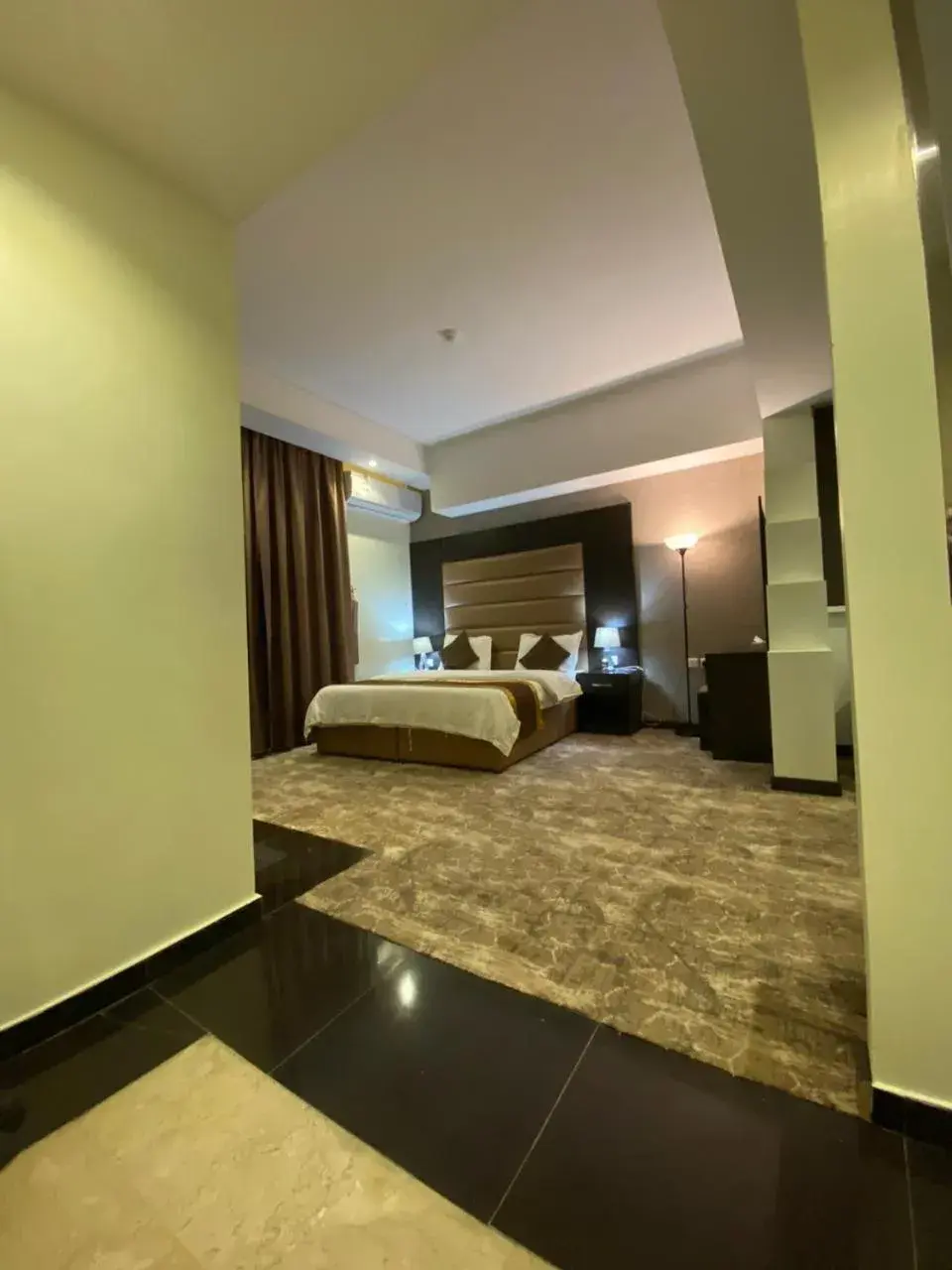 Superior Studio in Desert Rose Superior Studio in Desert Rose