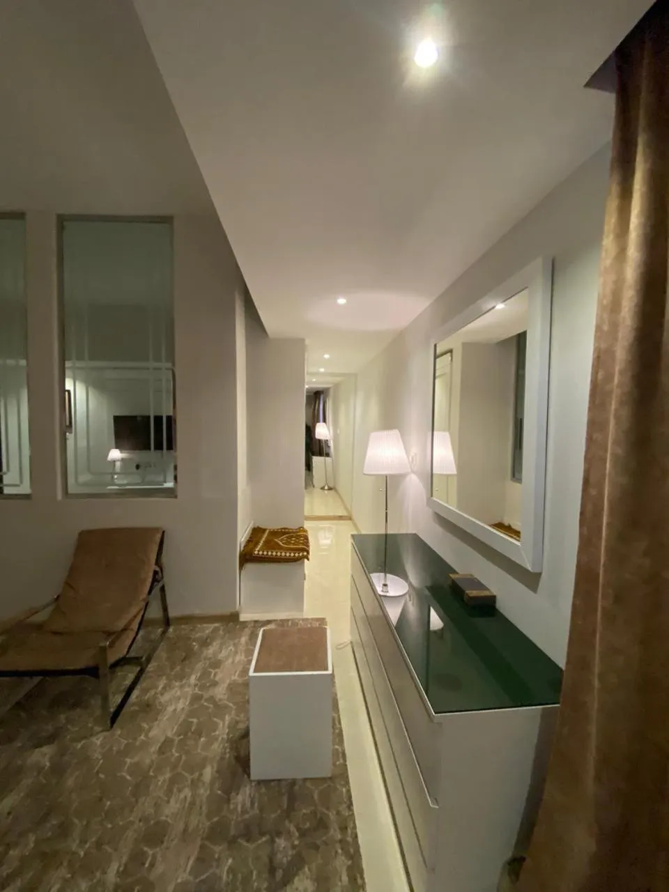 Decorative detail in Desert Rose