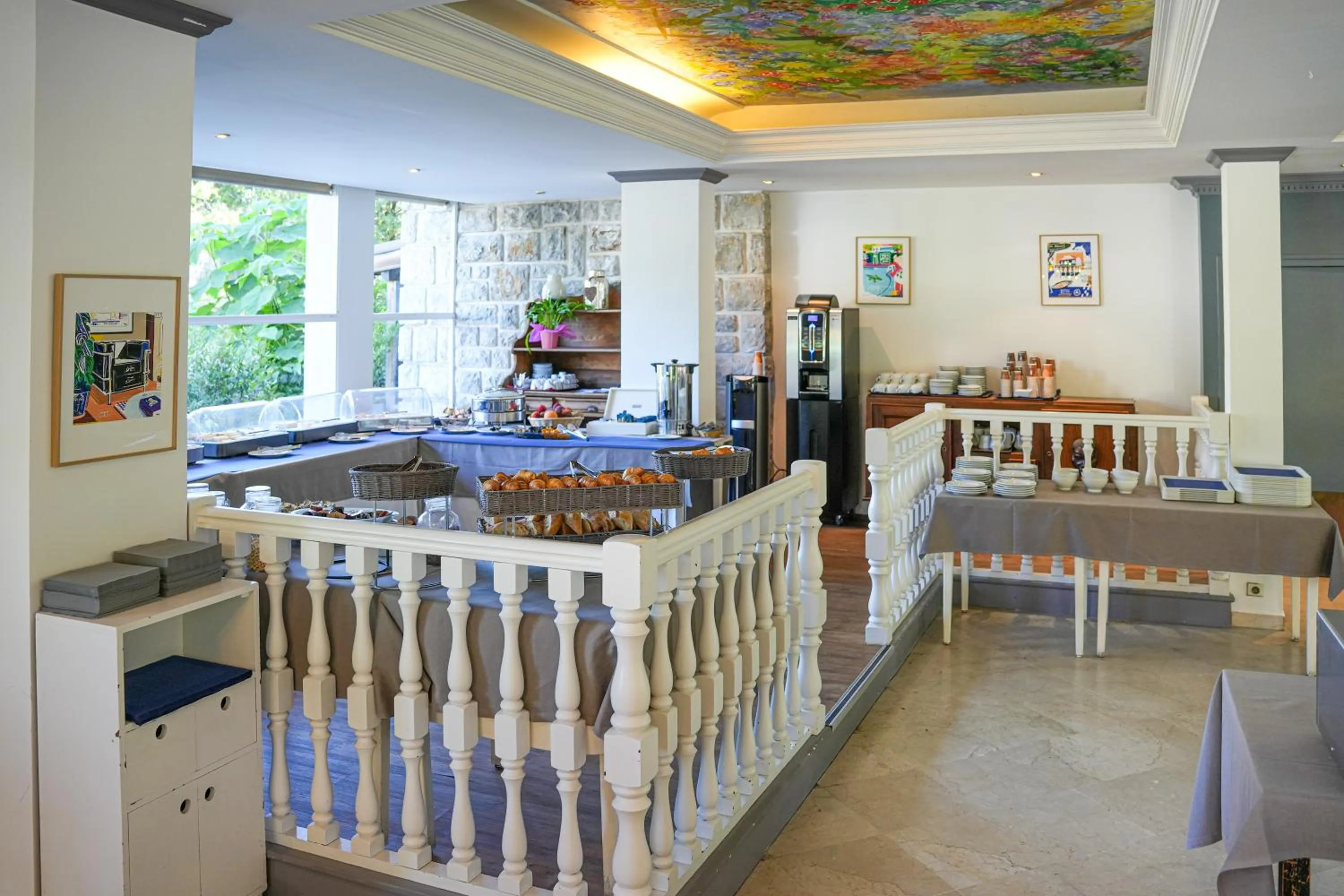 Breakfast in Hotel du Lac