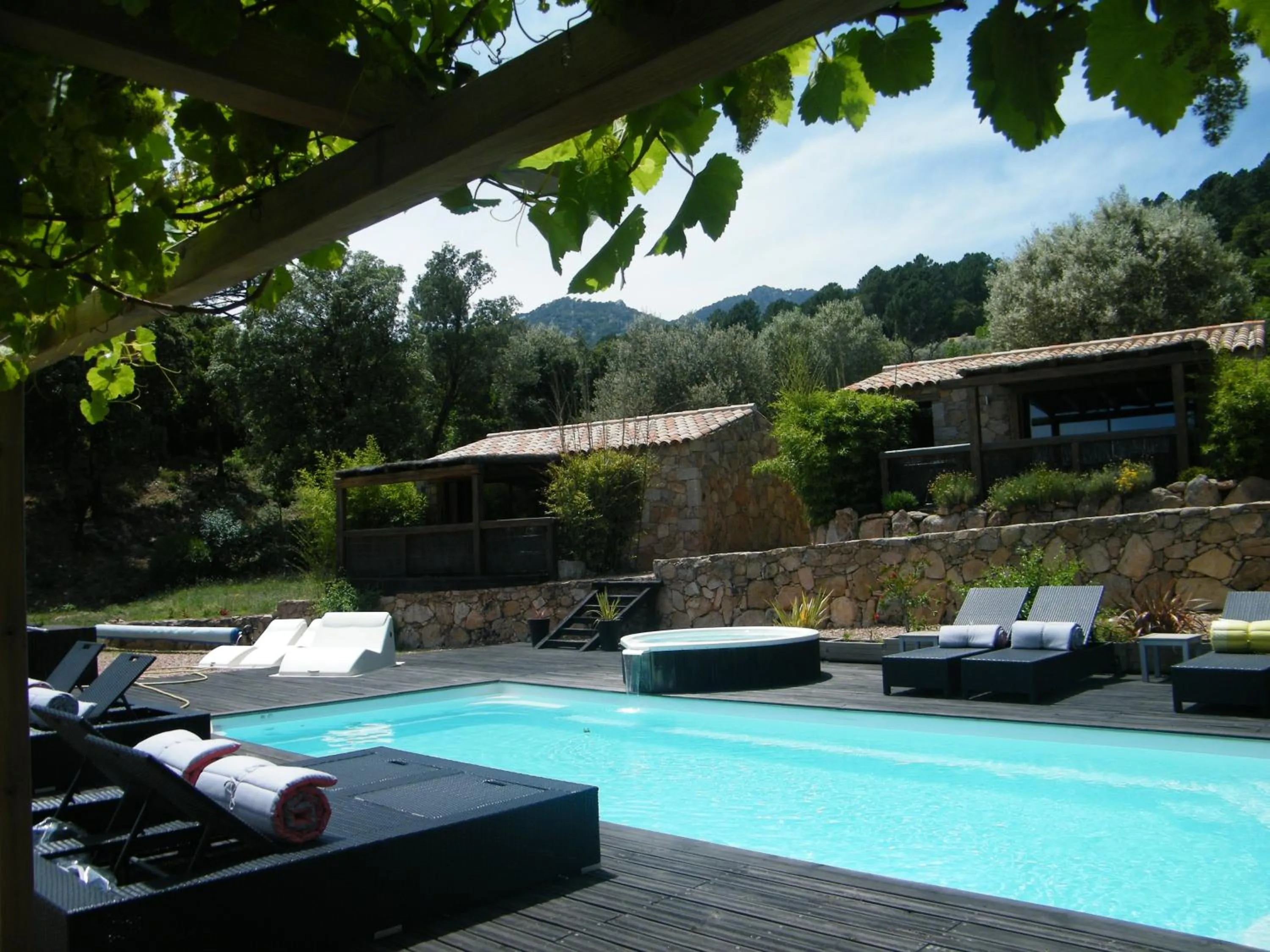 Mountain view in Les Jardins de Mathieu