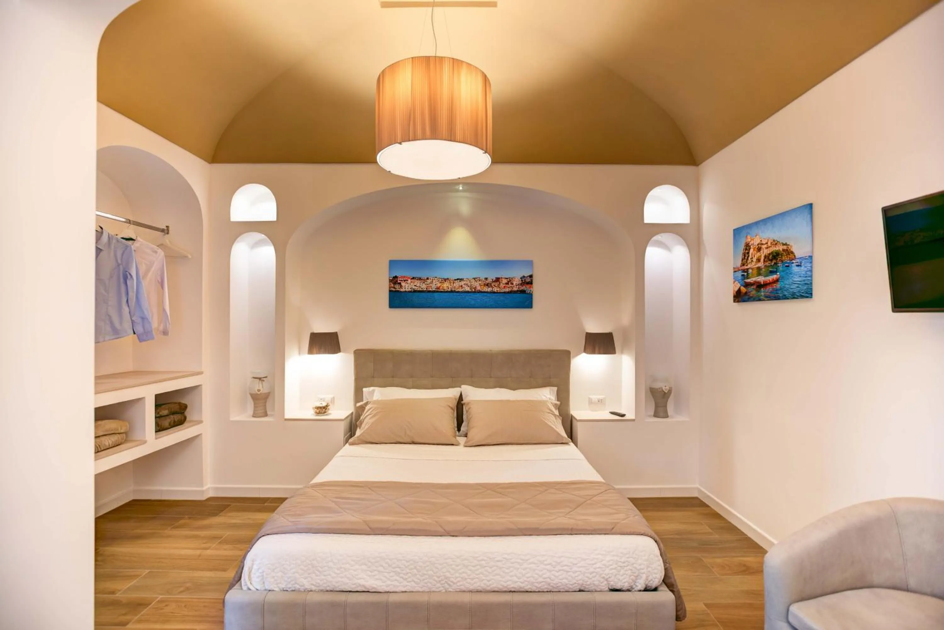 Photo of the whole room, Bed in Cuore di Sorrento Suites