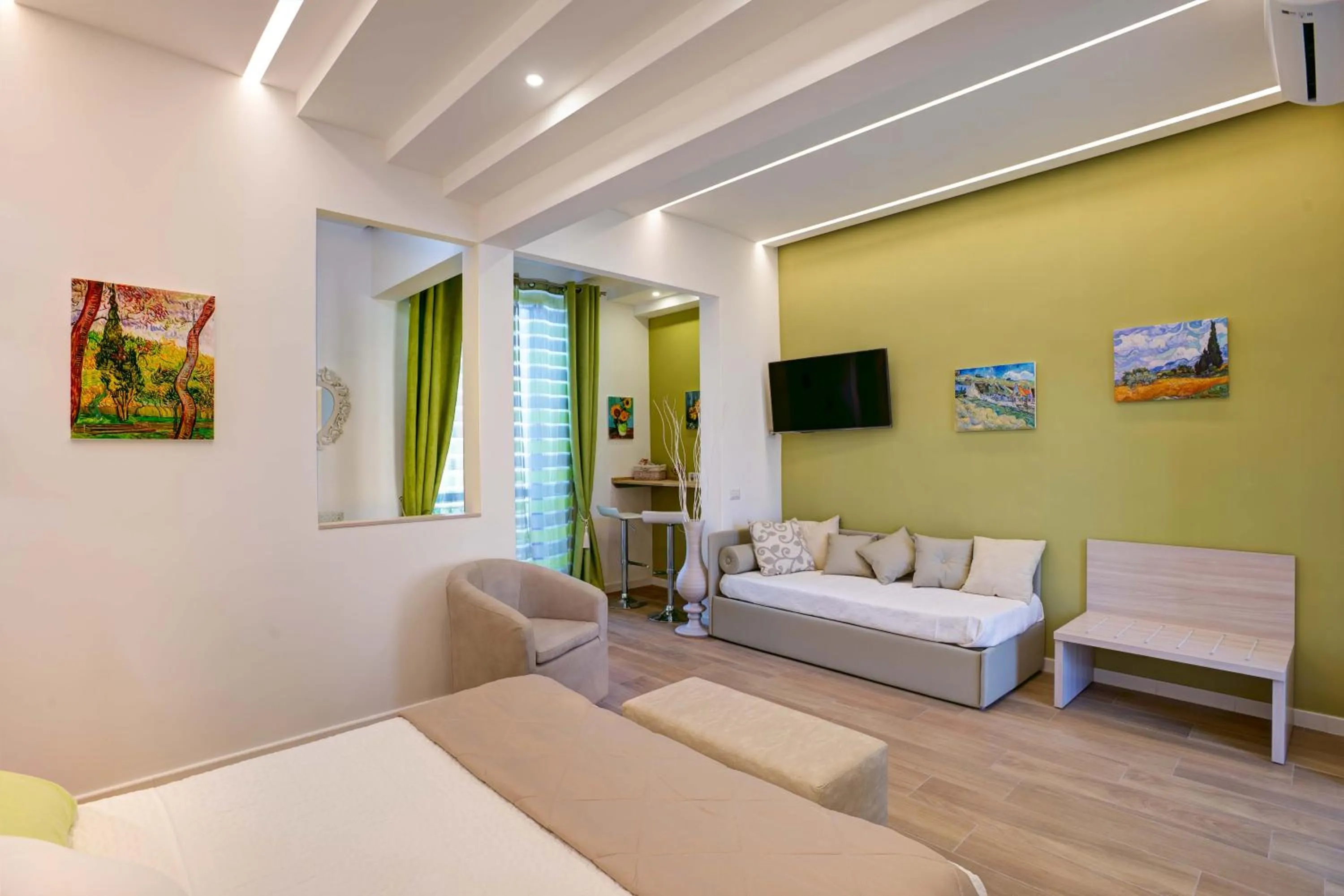 Photo of the whole room in Cuore di Sorrento Suites