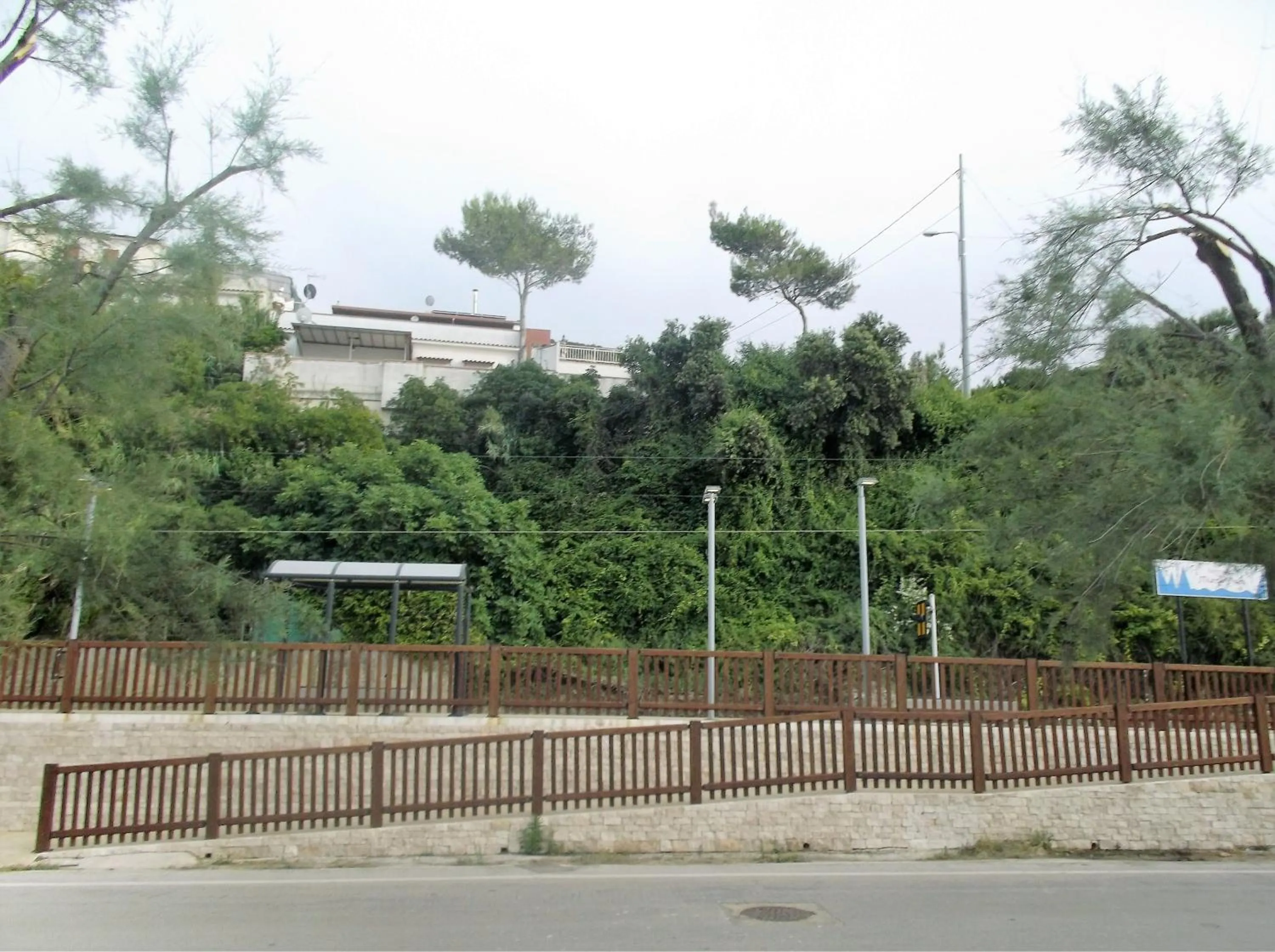 Property building in Affittacamere Murgenere