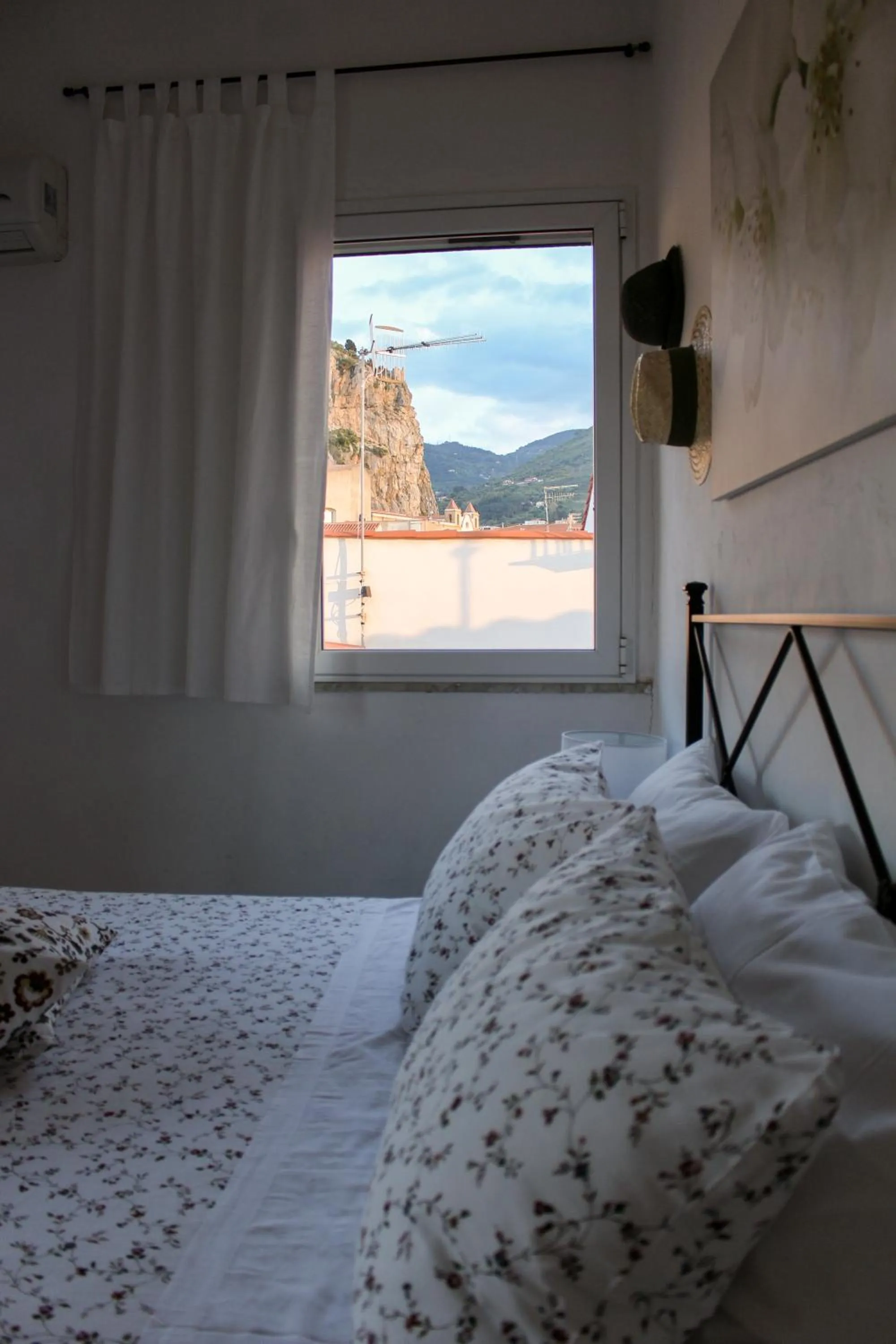 View (from property/room), Bed in Azzurro B&B