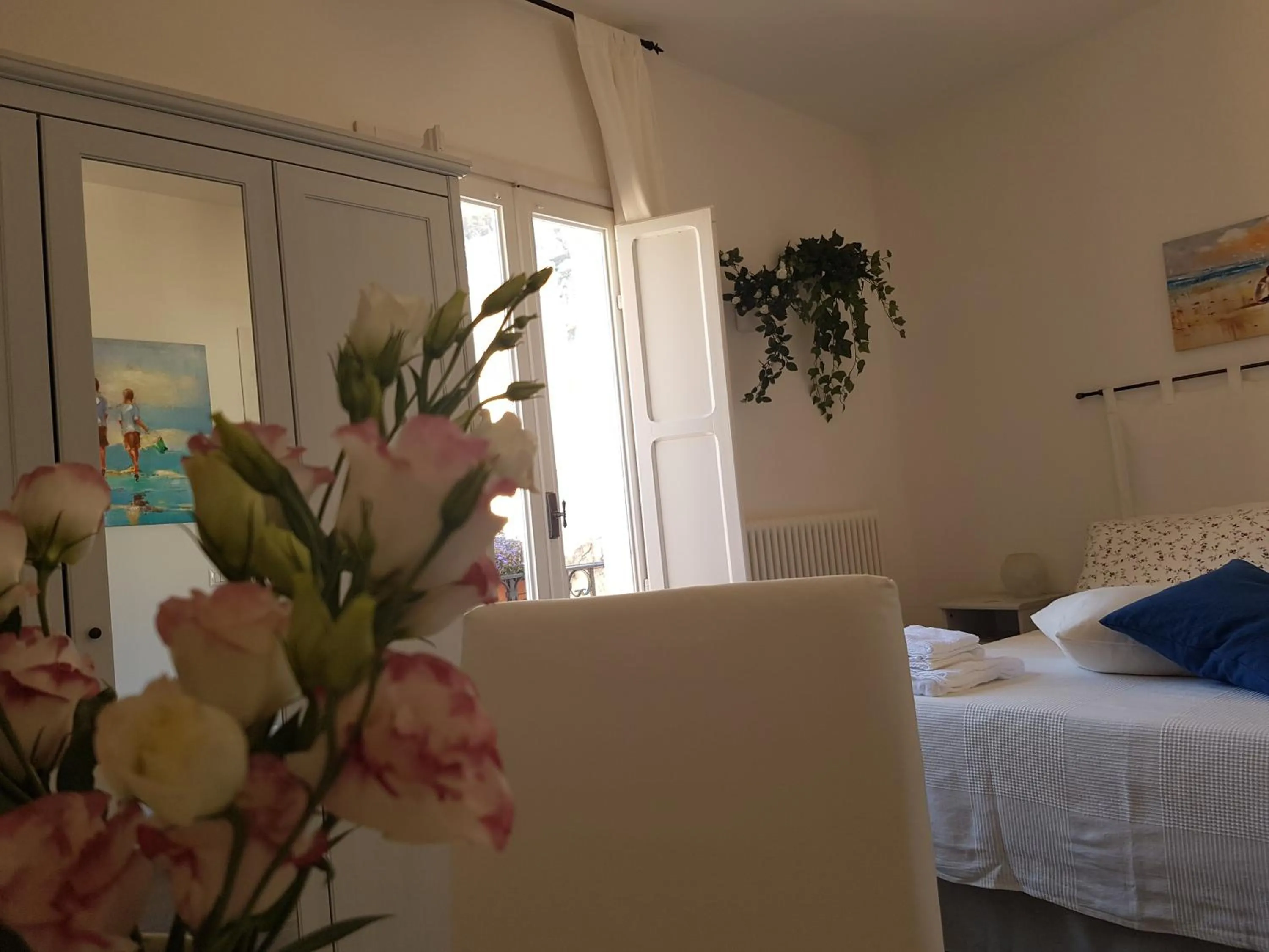 Decorative detail, Bed in Azzurro B&B