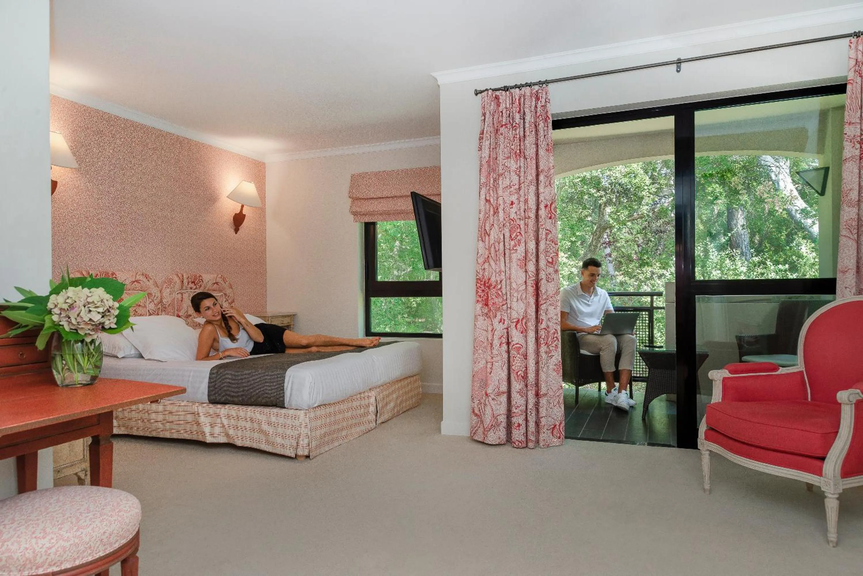 Photo of the whole room, Bed in Golf Hôtel de Valescure & Spa NUXE