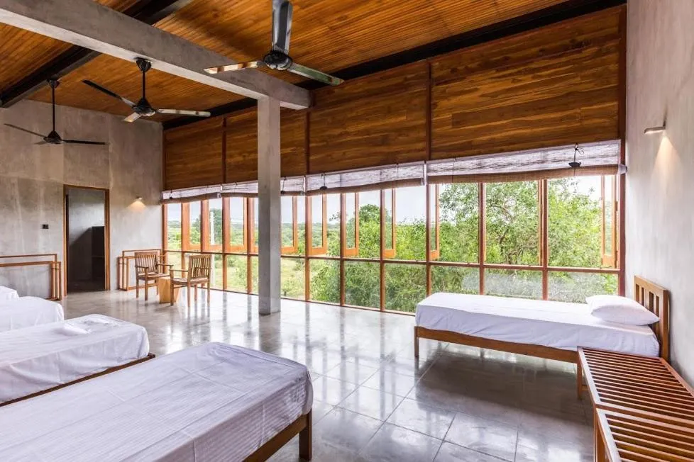 Bedroom, Bed in Tree Tops Yala