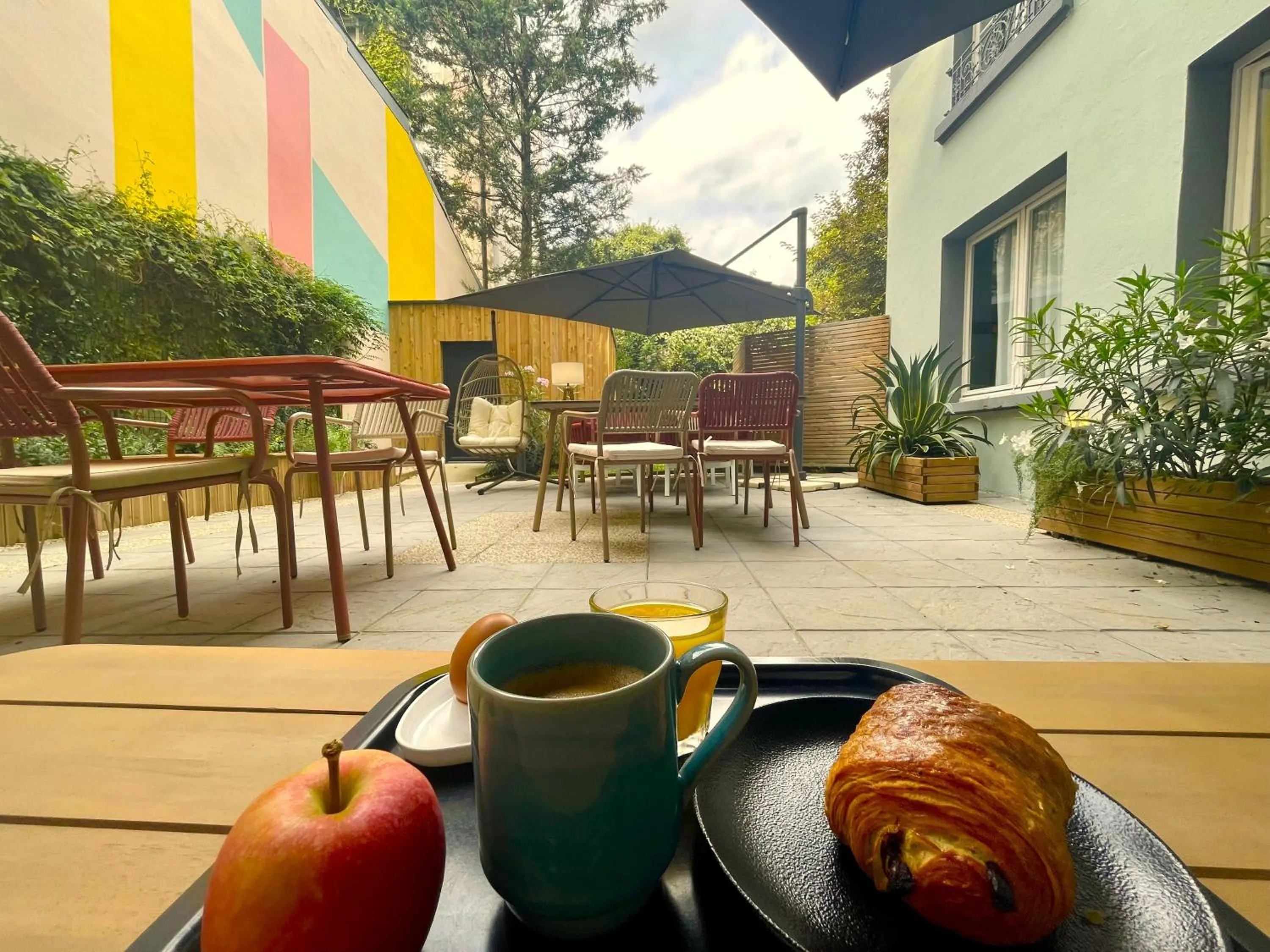 Patio in Hôtel Villa Berlioz