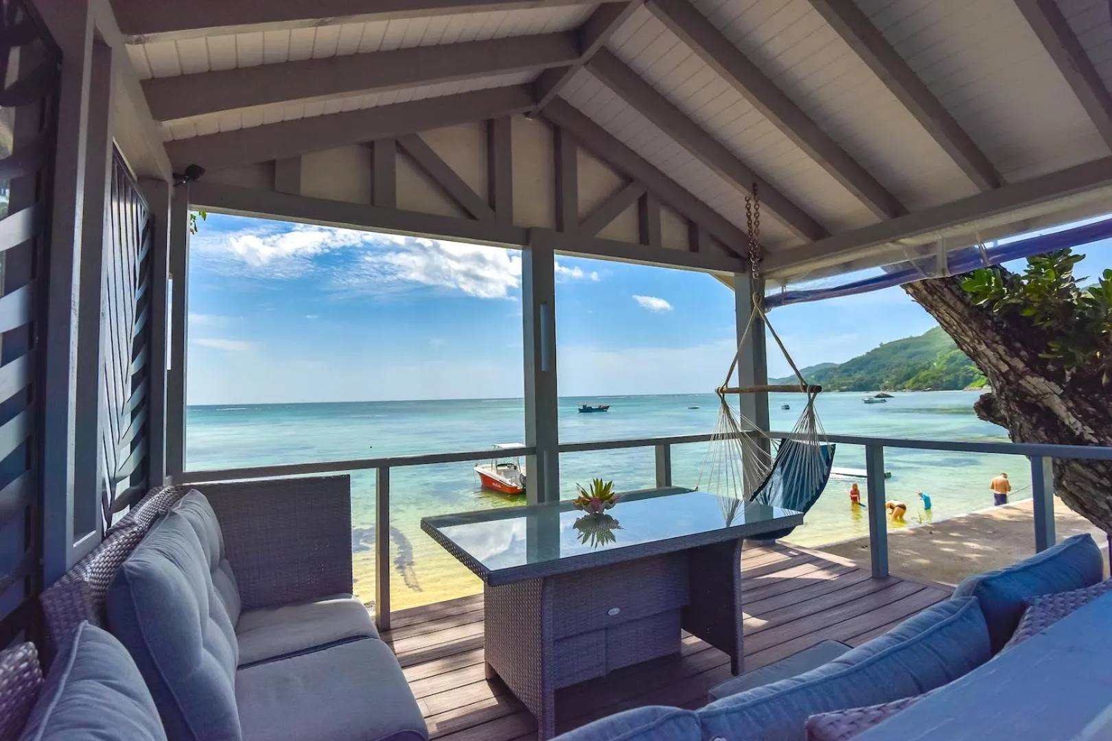 BBQ facilities in Le Nautique Beachfront Apartments