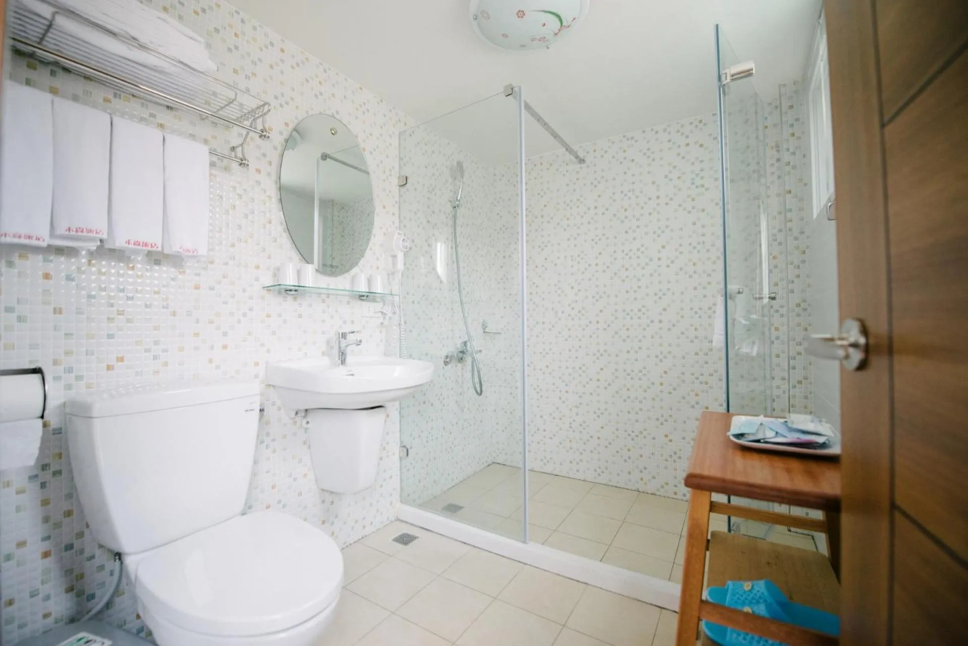 Shower in He Sen B&B