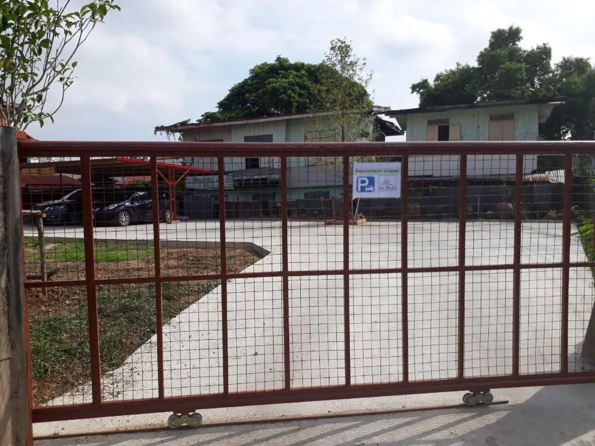 Baan Khun ya Ayutthaya