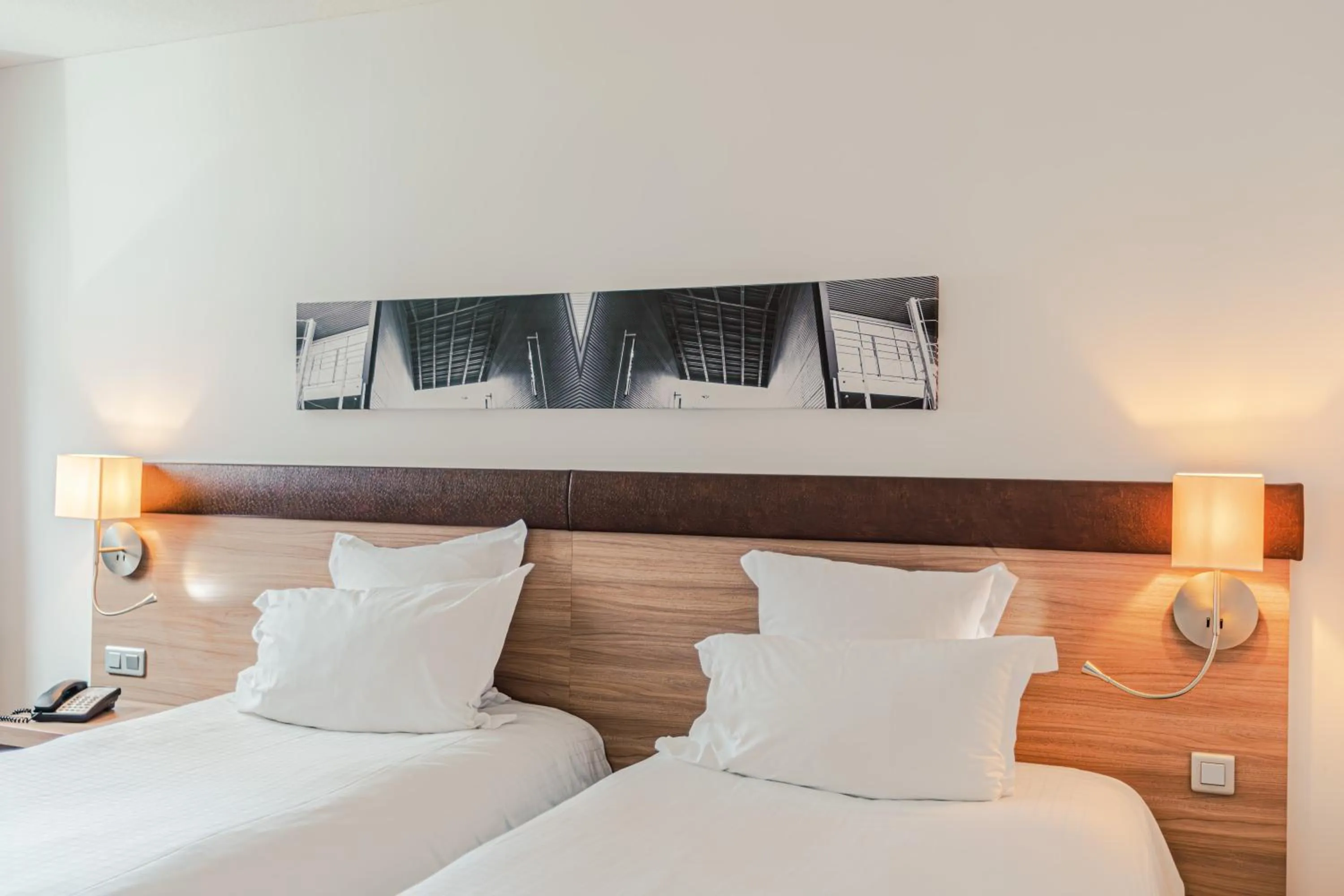 Photo of the whole room, Bed in Holiday Inn Mulhouse by IHG