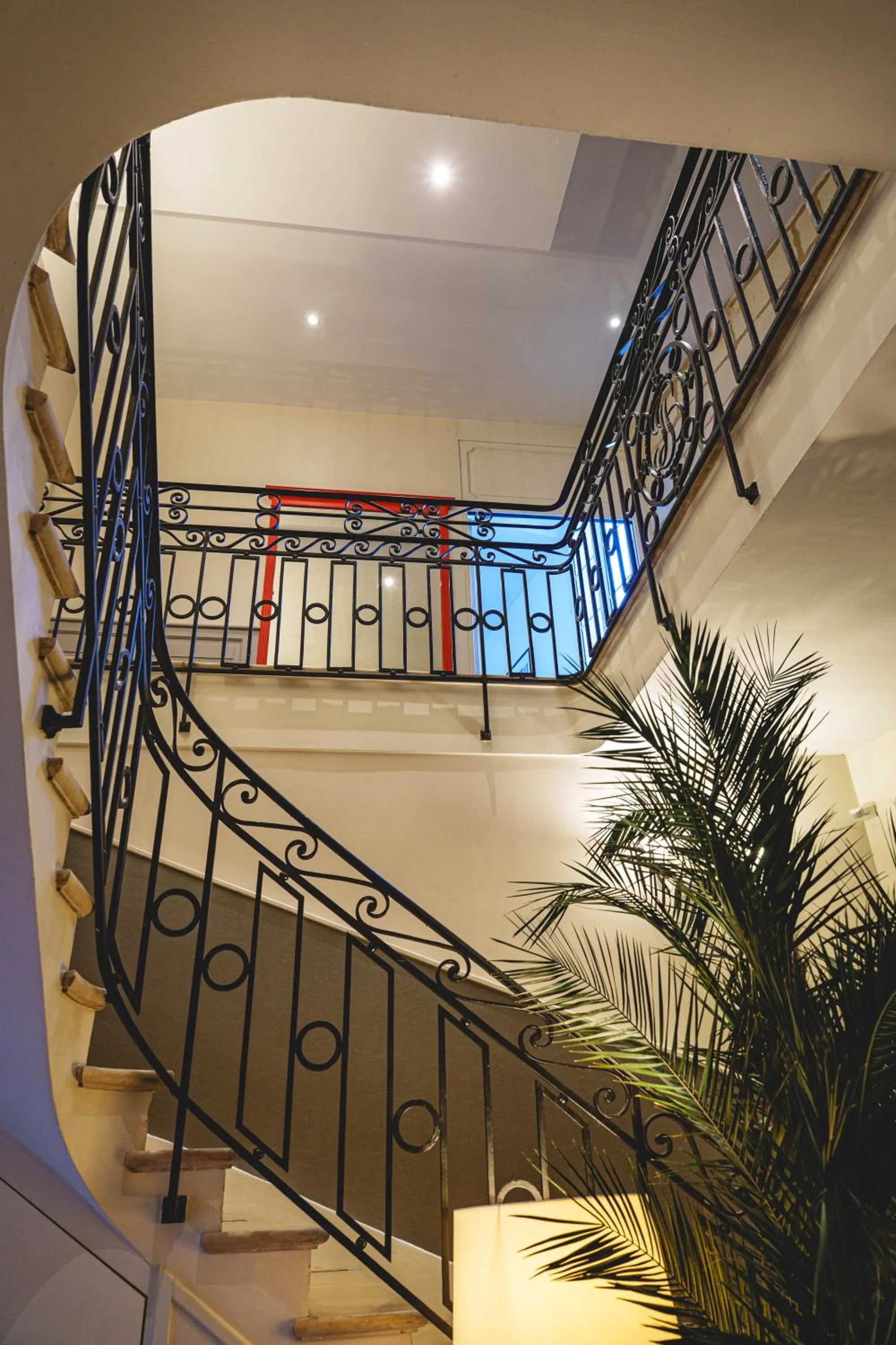 Property building in The Originals Boutique, Hôtel Le Londres, Saumur