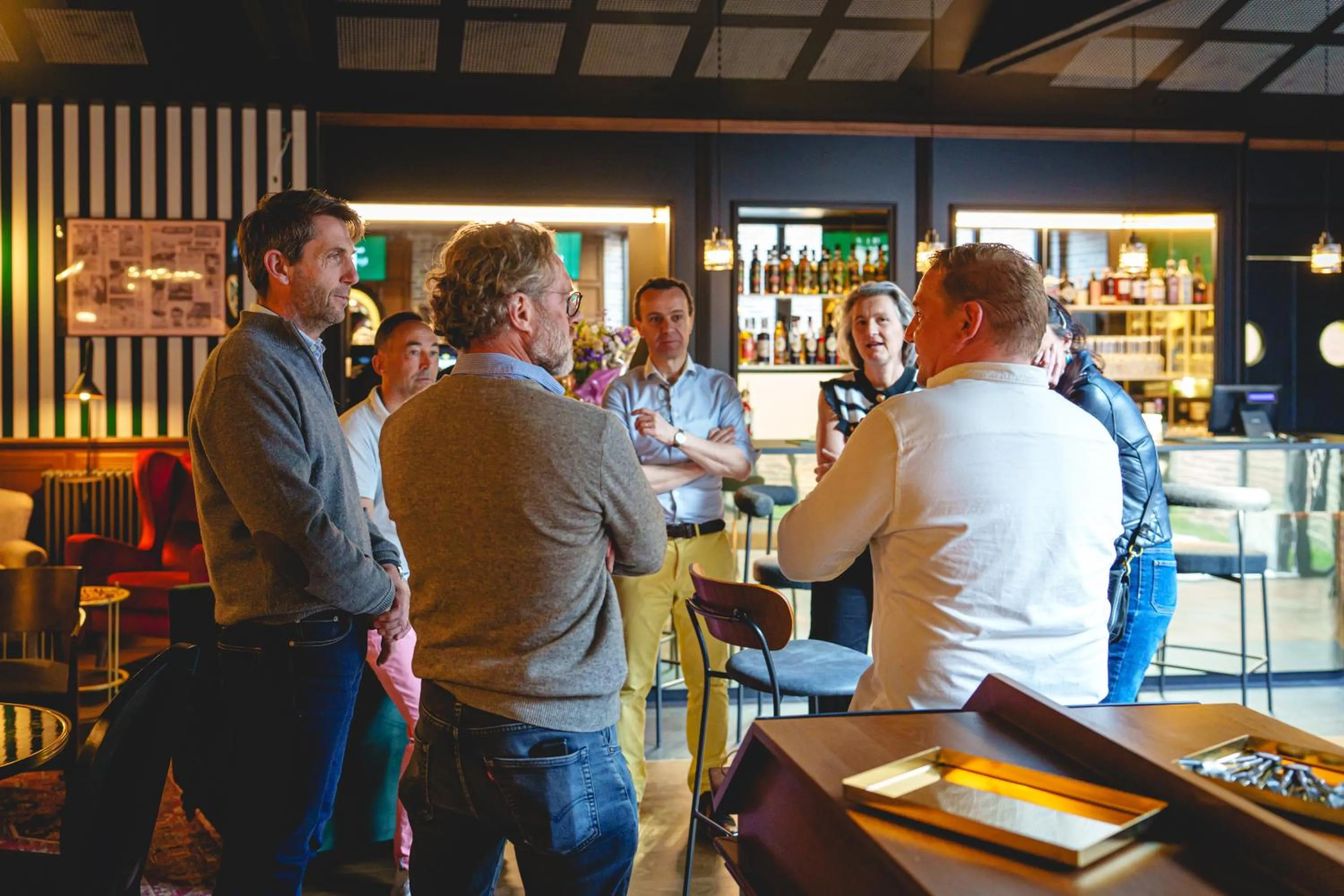 Darts in The Originals Boutique, Hôtel Le Londres, Saumur
