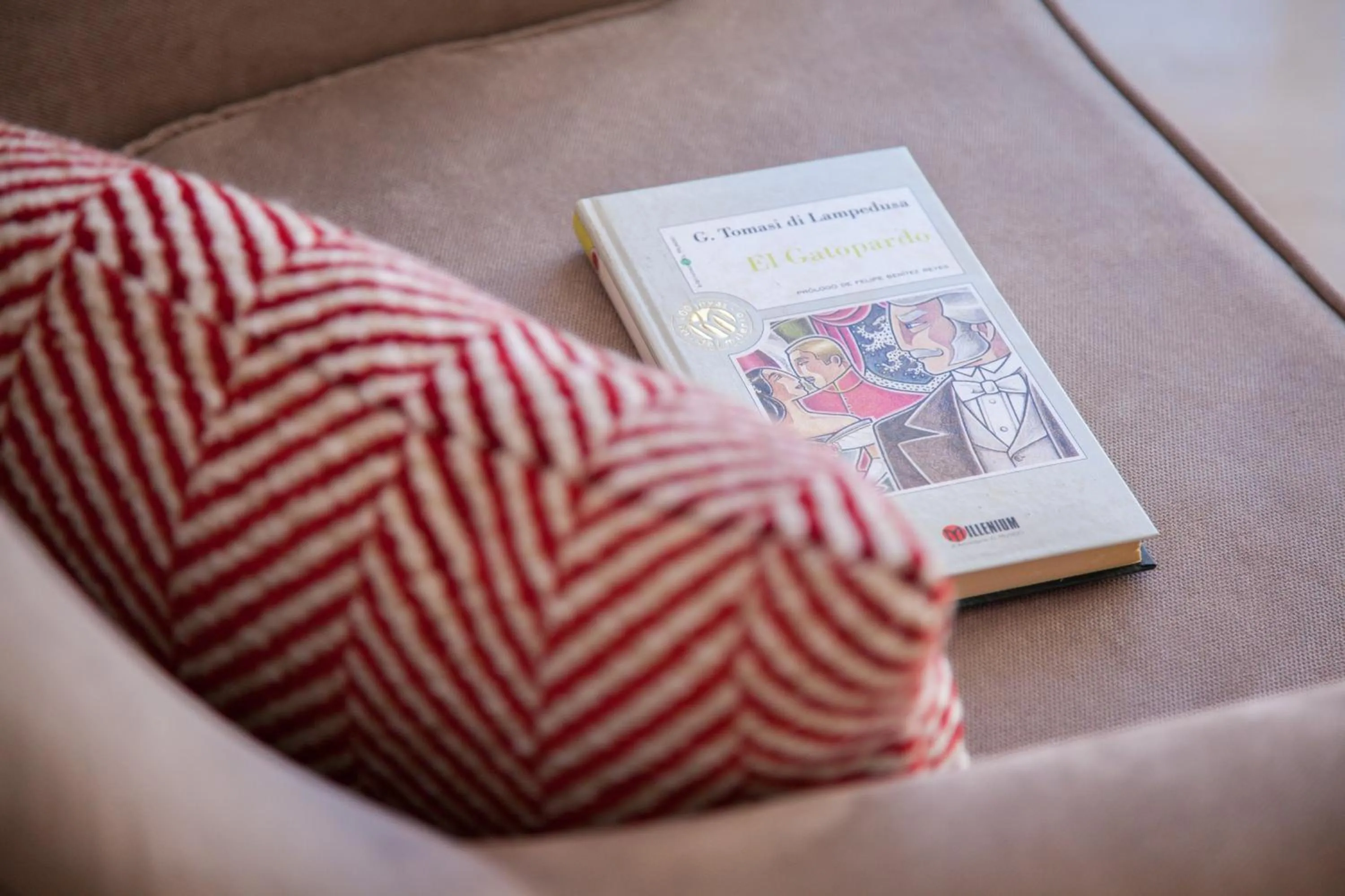 Decorative detail in Hostly Mariana