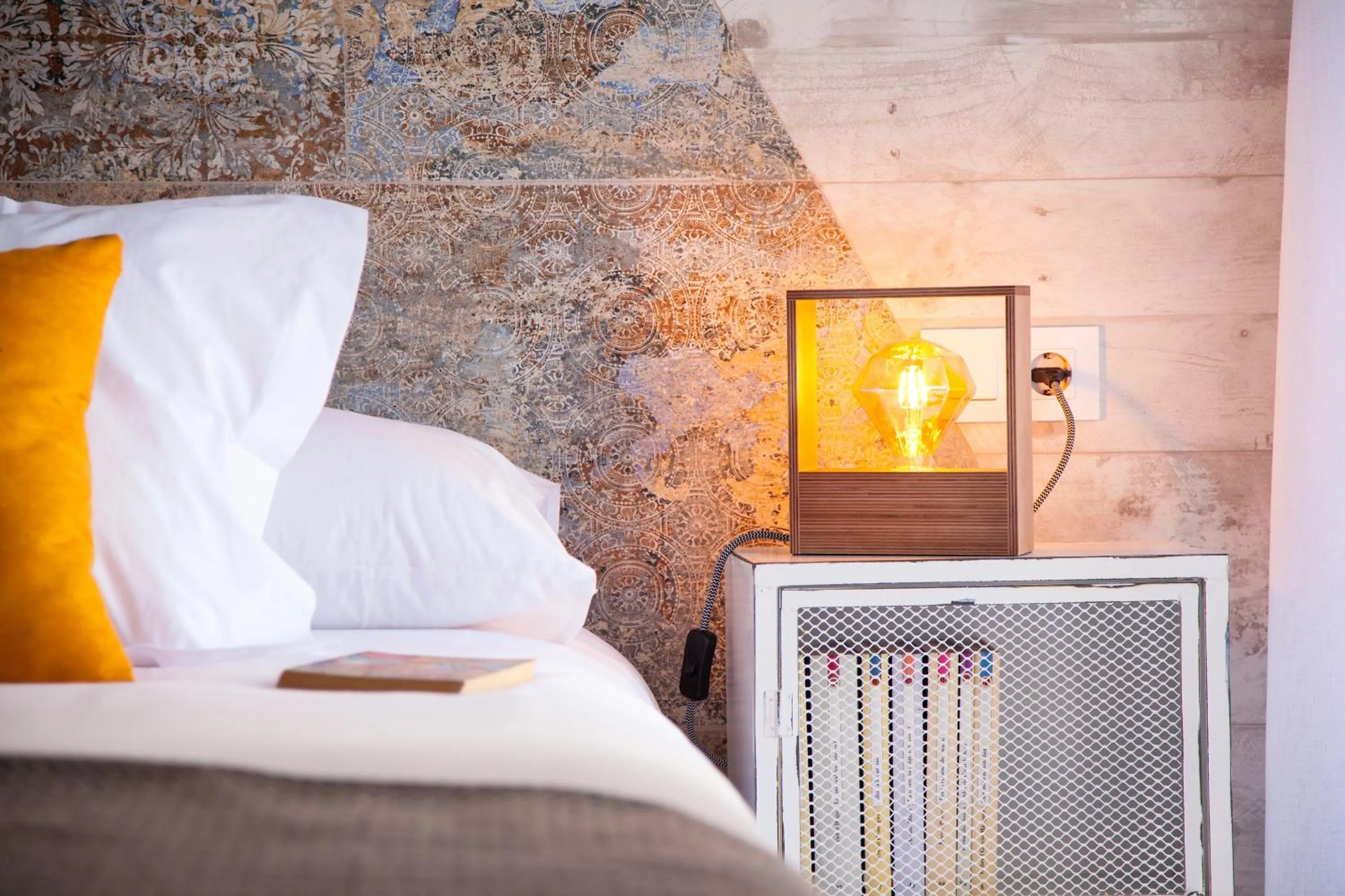 Bedroom, Bed in Hostly Mariana