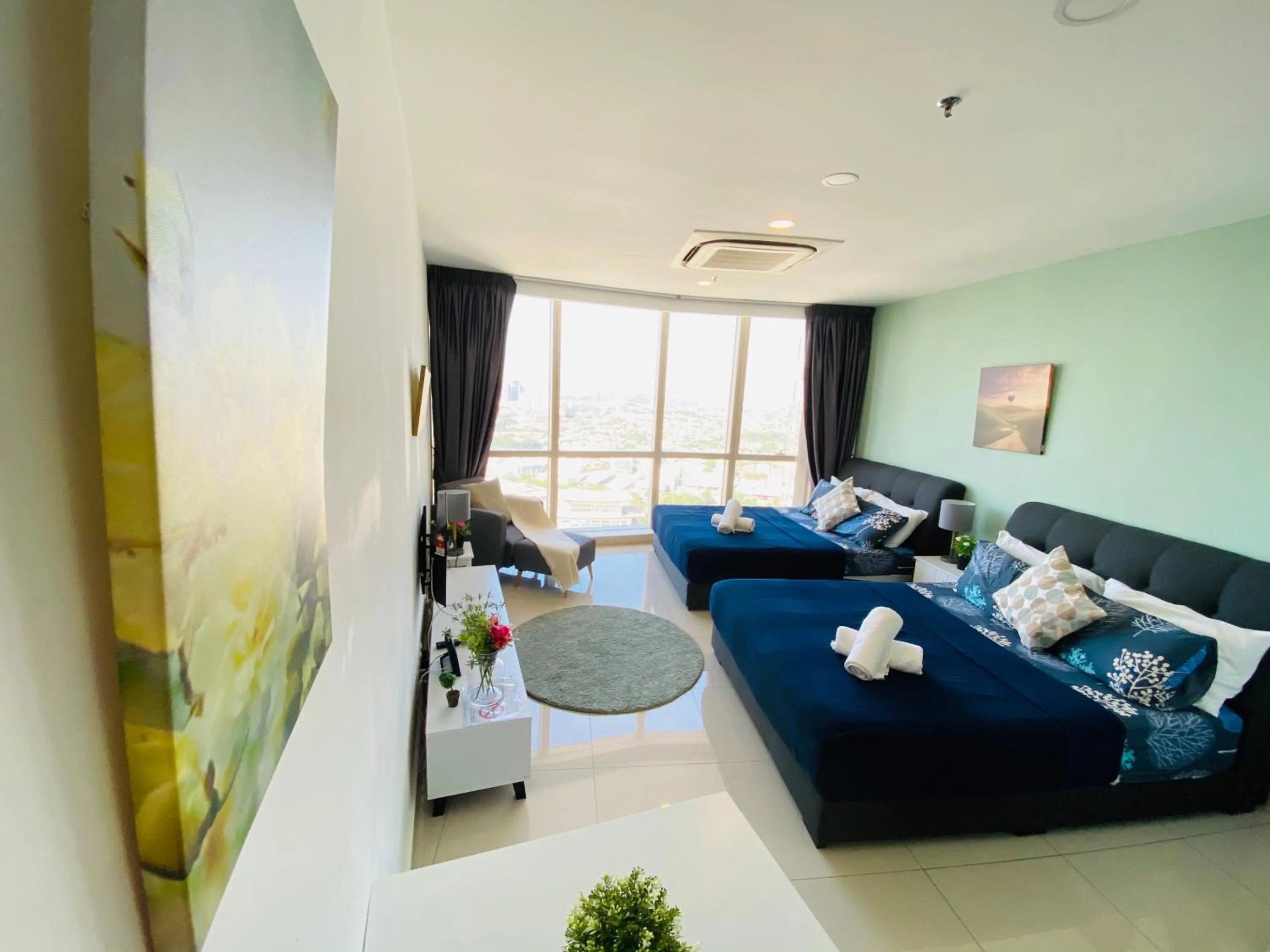 Chrisenbel Suites - Pinnacle PJ