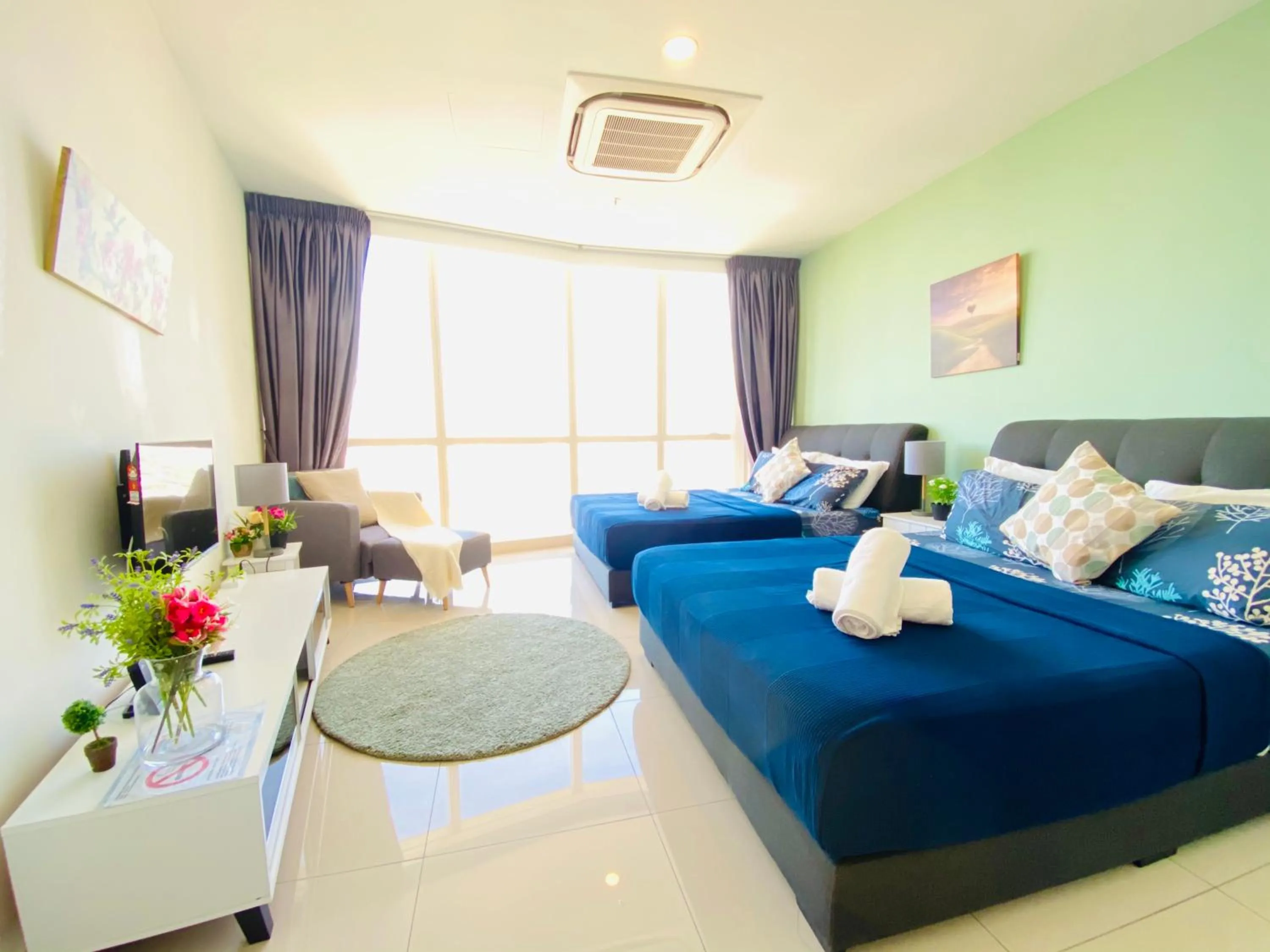 Bed in Chrisenbel Suites - Pinnacle PJ