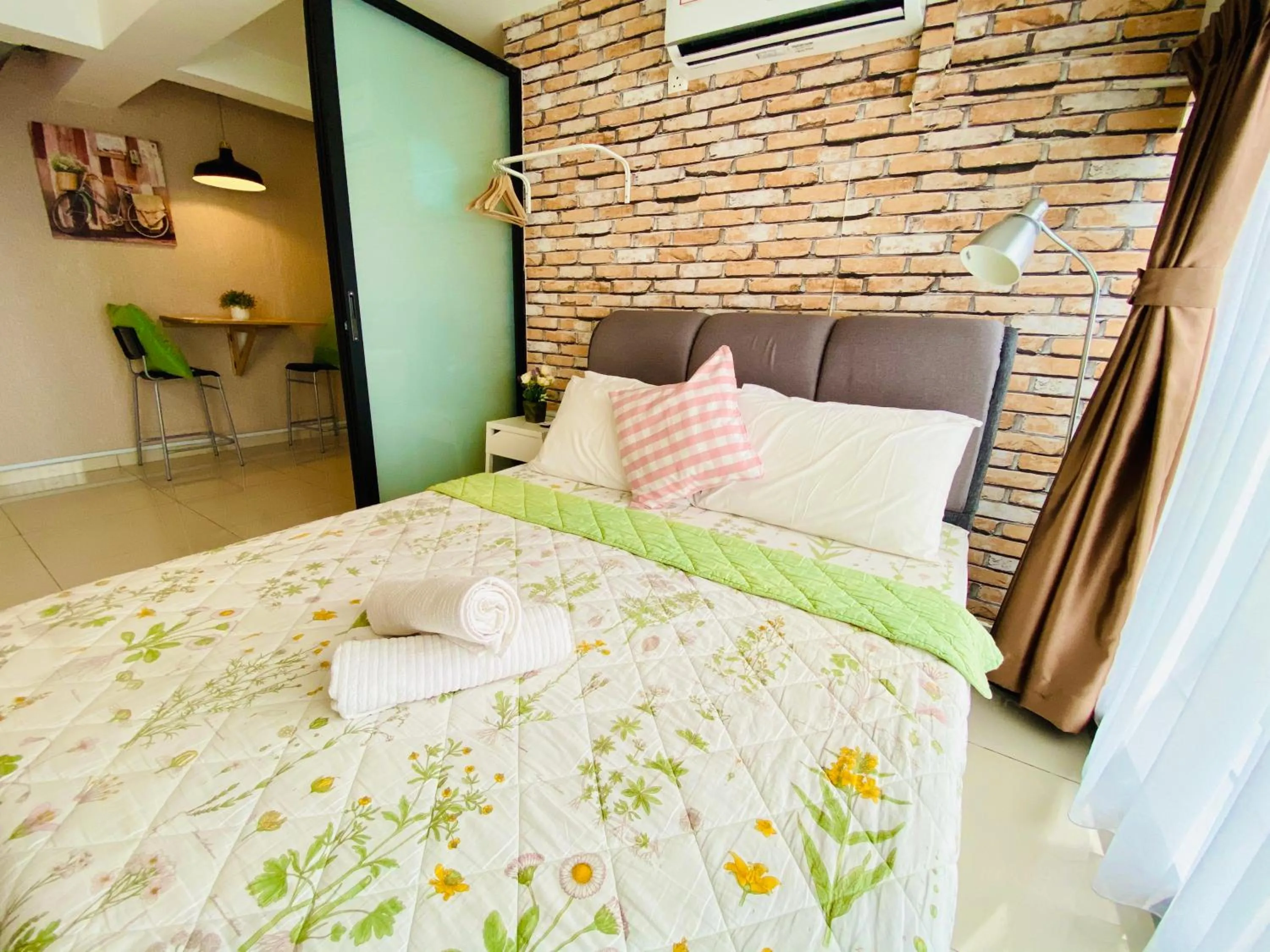 Bed in Chrisenbel Suites - Pinnacle PJ