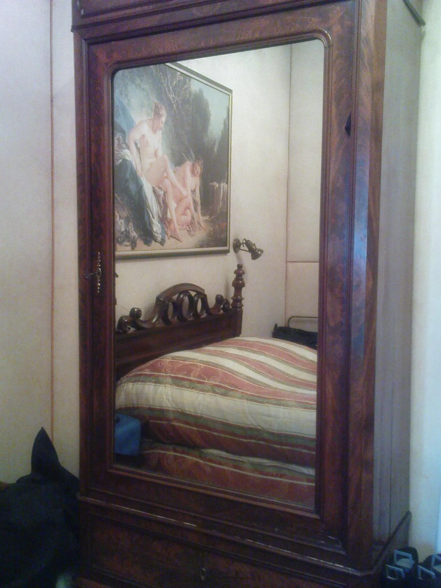 Bed in Chateau La Tour Du Roy