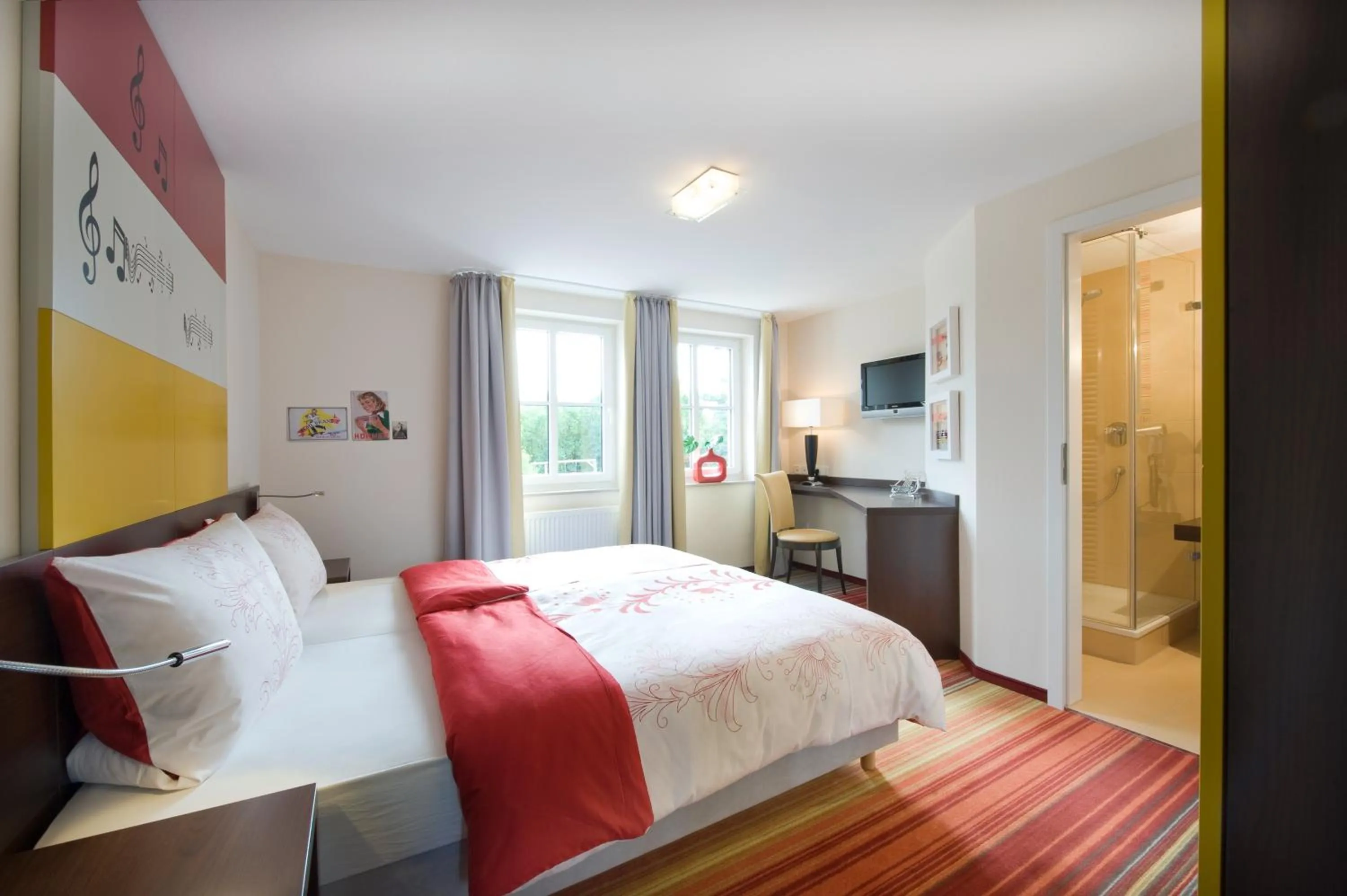 Photo of the whole room, Bed in Hotel Landgasthof Bären