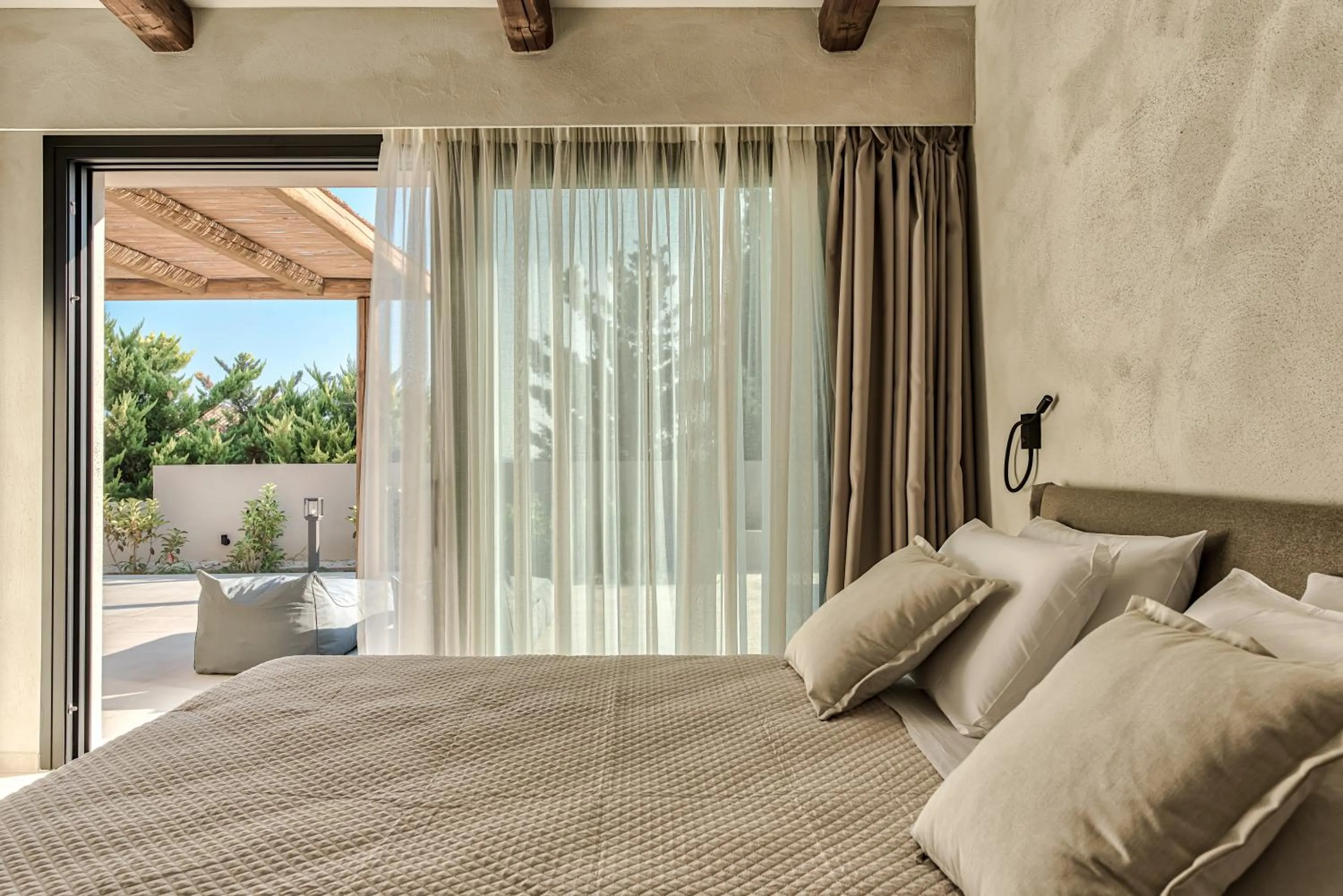 Garden, Bed in Ananta Blue Residence