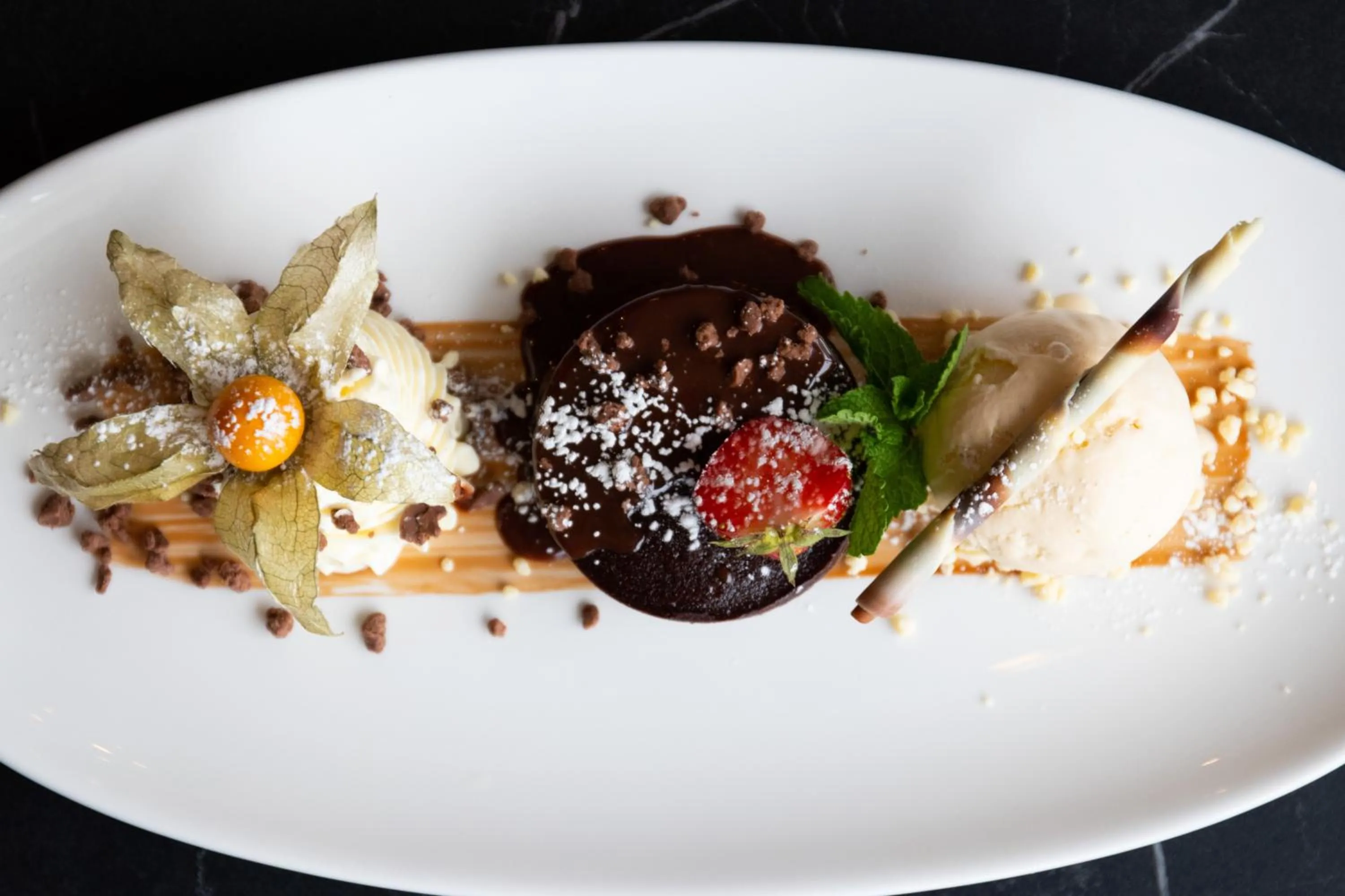 Restaurant/places to eat in Killarney Oaks Hotel