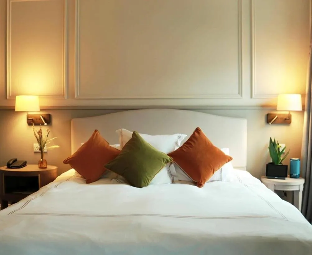 Bedroom, Bed in The Lansdowne Kenmare