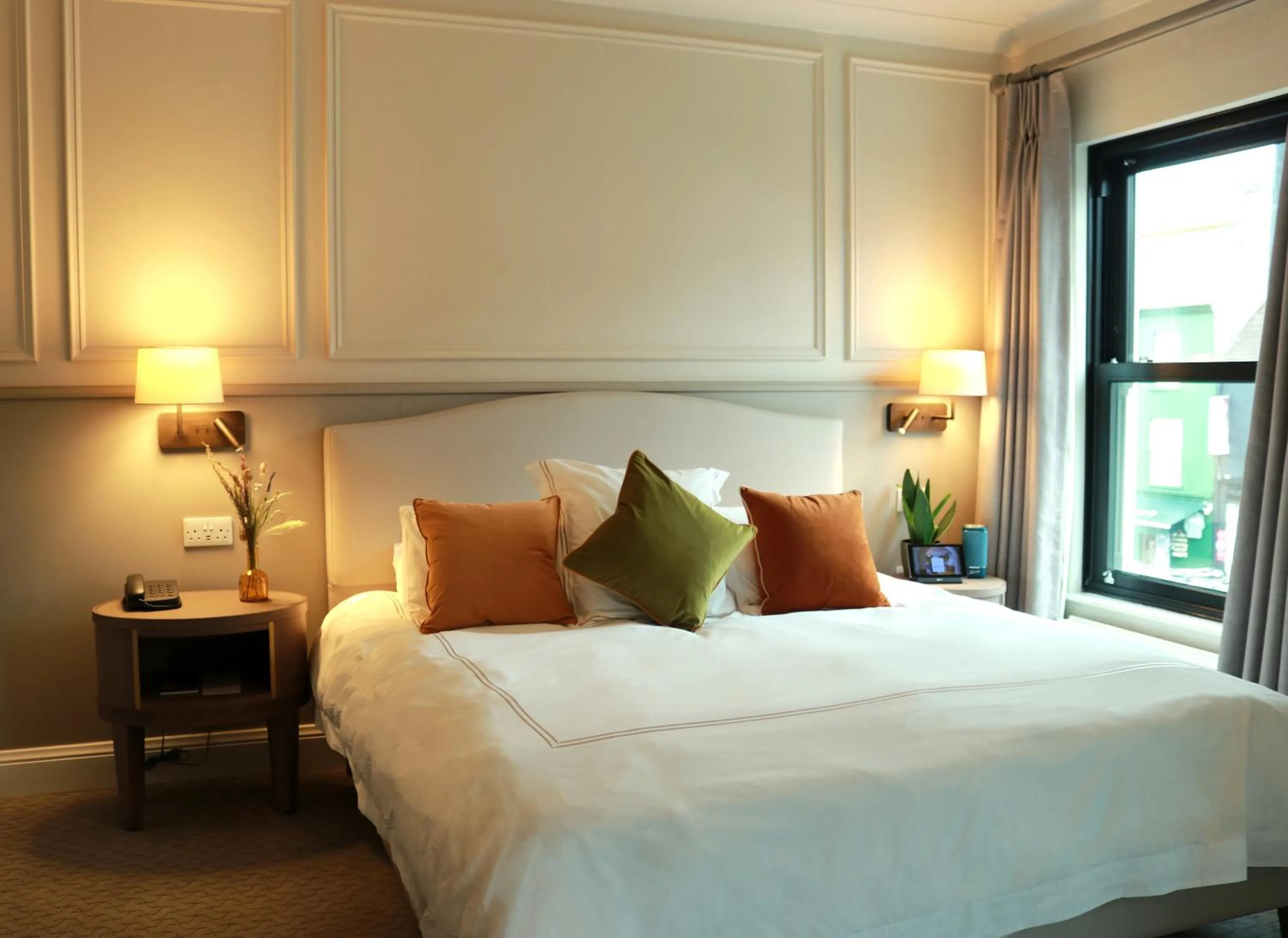 Bedroom, Bed in The Lansdowne Kenmare