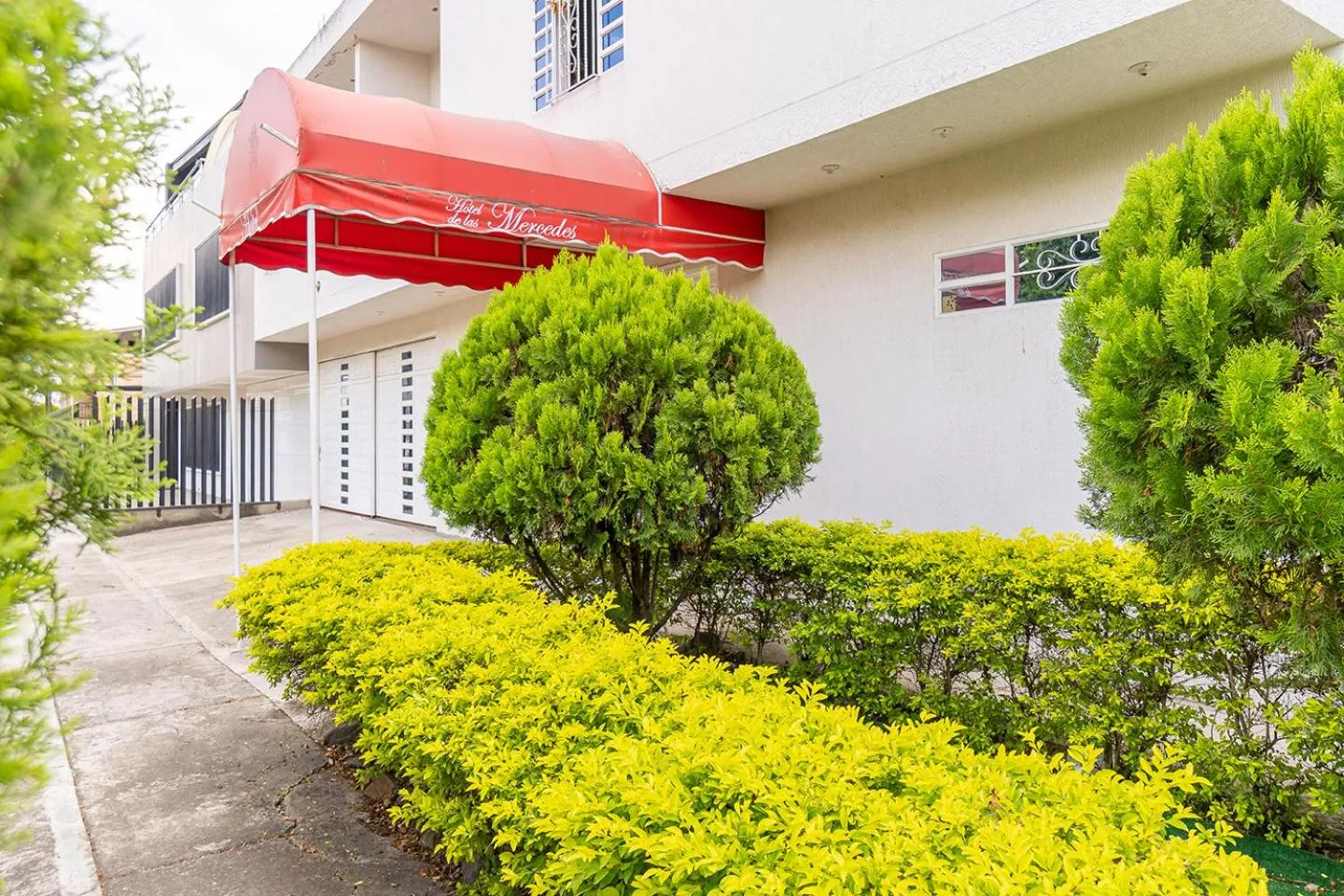 Facade/entrance in Hotel De Las Mercedes