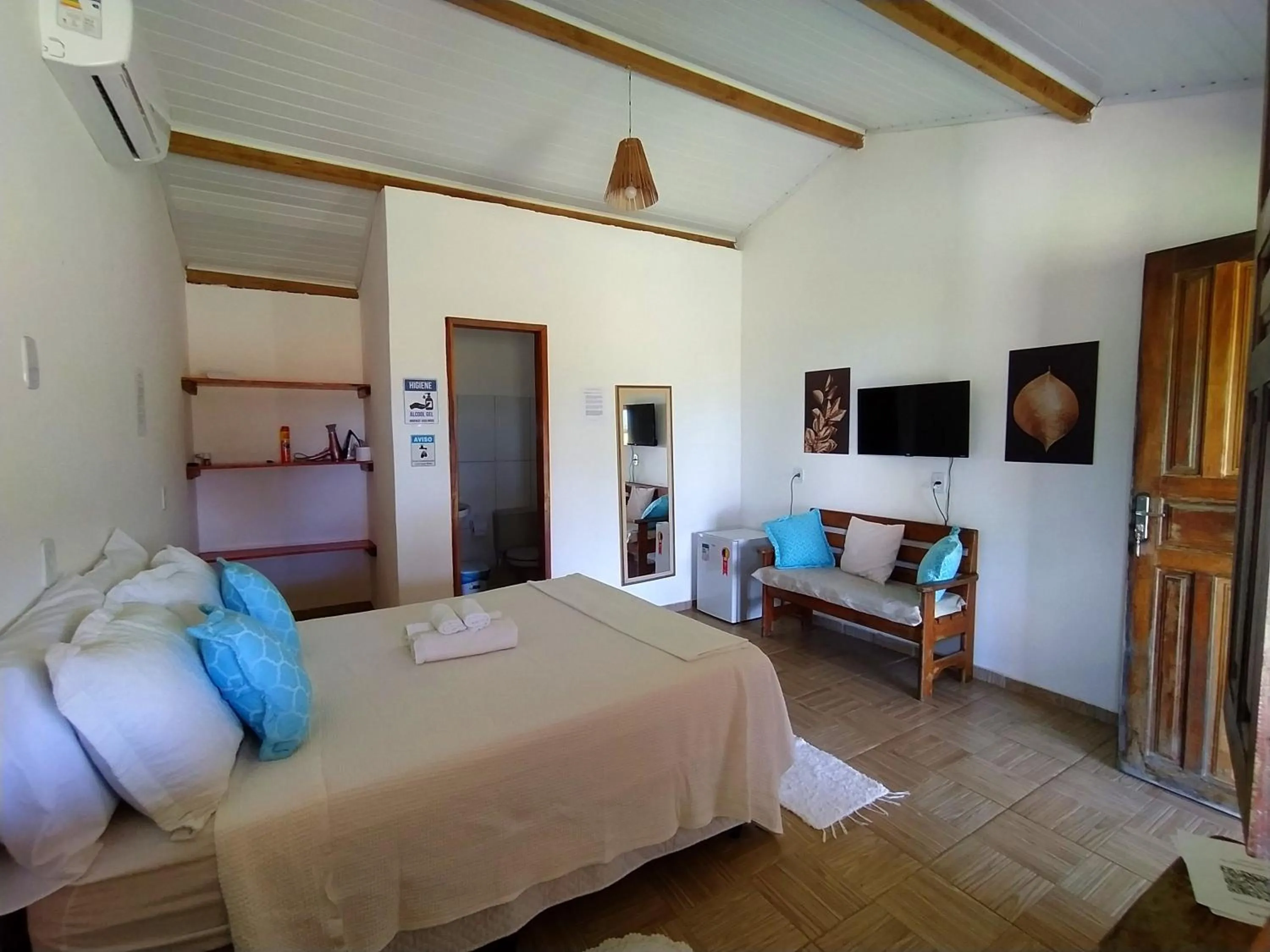 Photo of the whole room, Bed in Pousada Pedra do Negro
