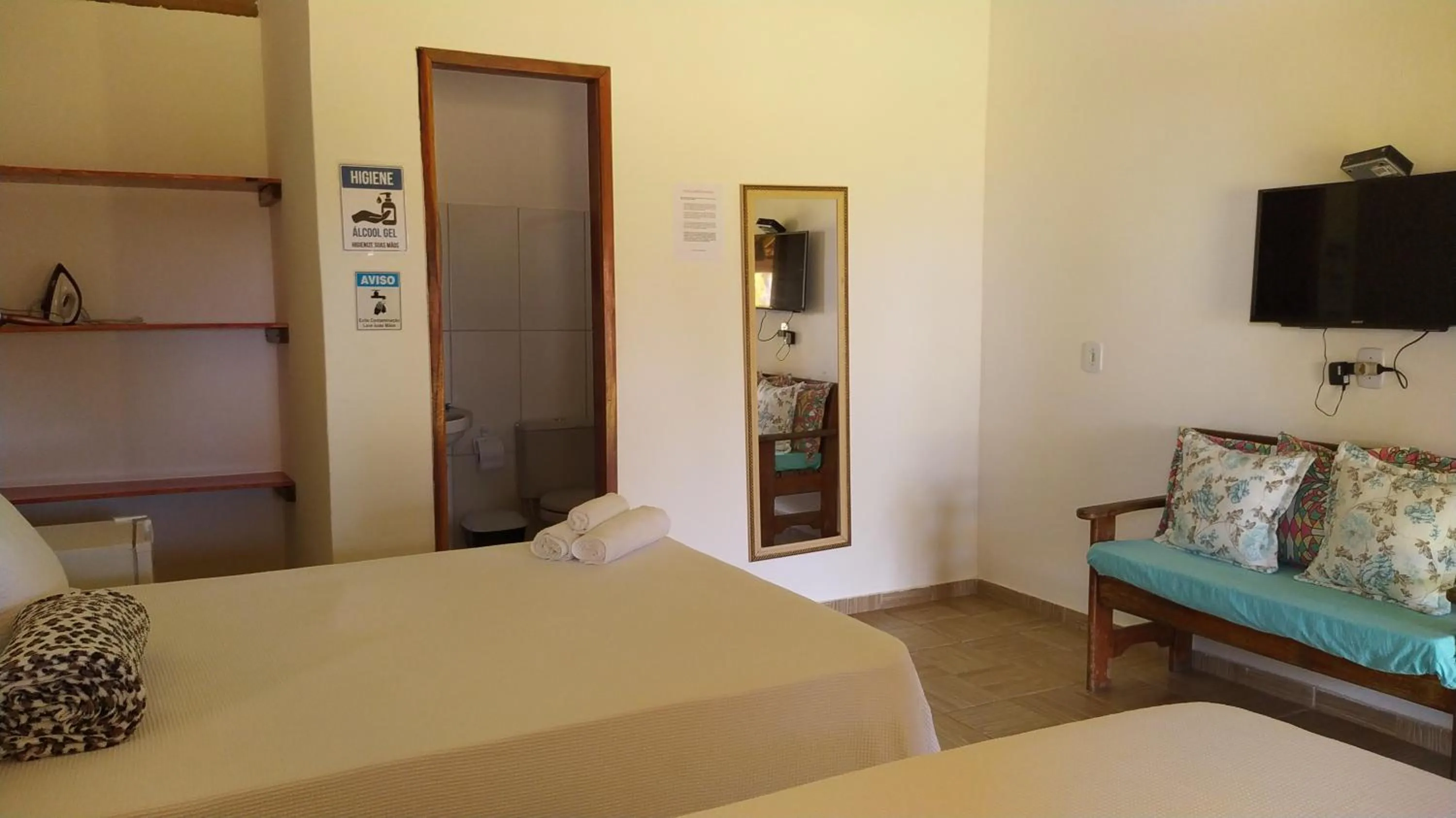 Photo of the whole room, Bed in Pousada Pedra do Negro