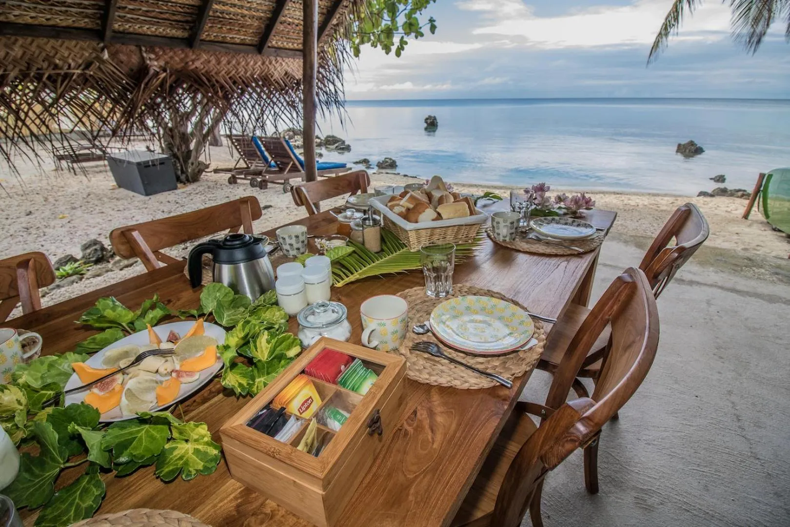 Continental breakfast in Le Coconut Lodge