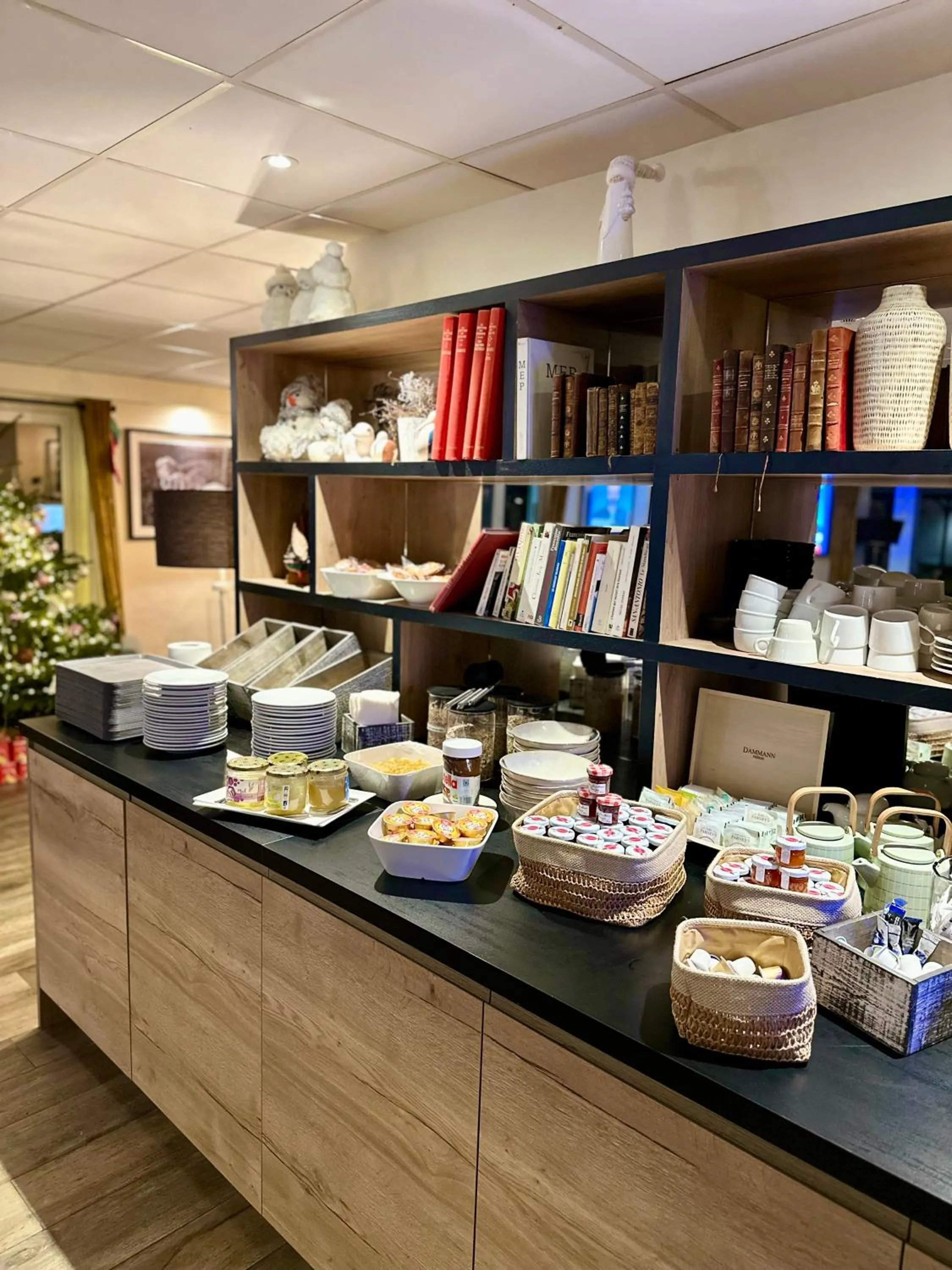 Buffet breakfast in Hotel Acadie Orly Morangis