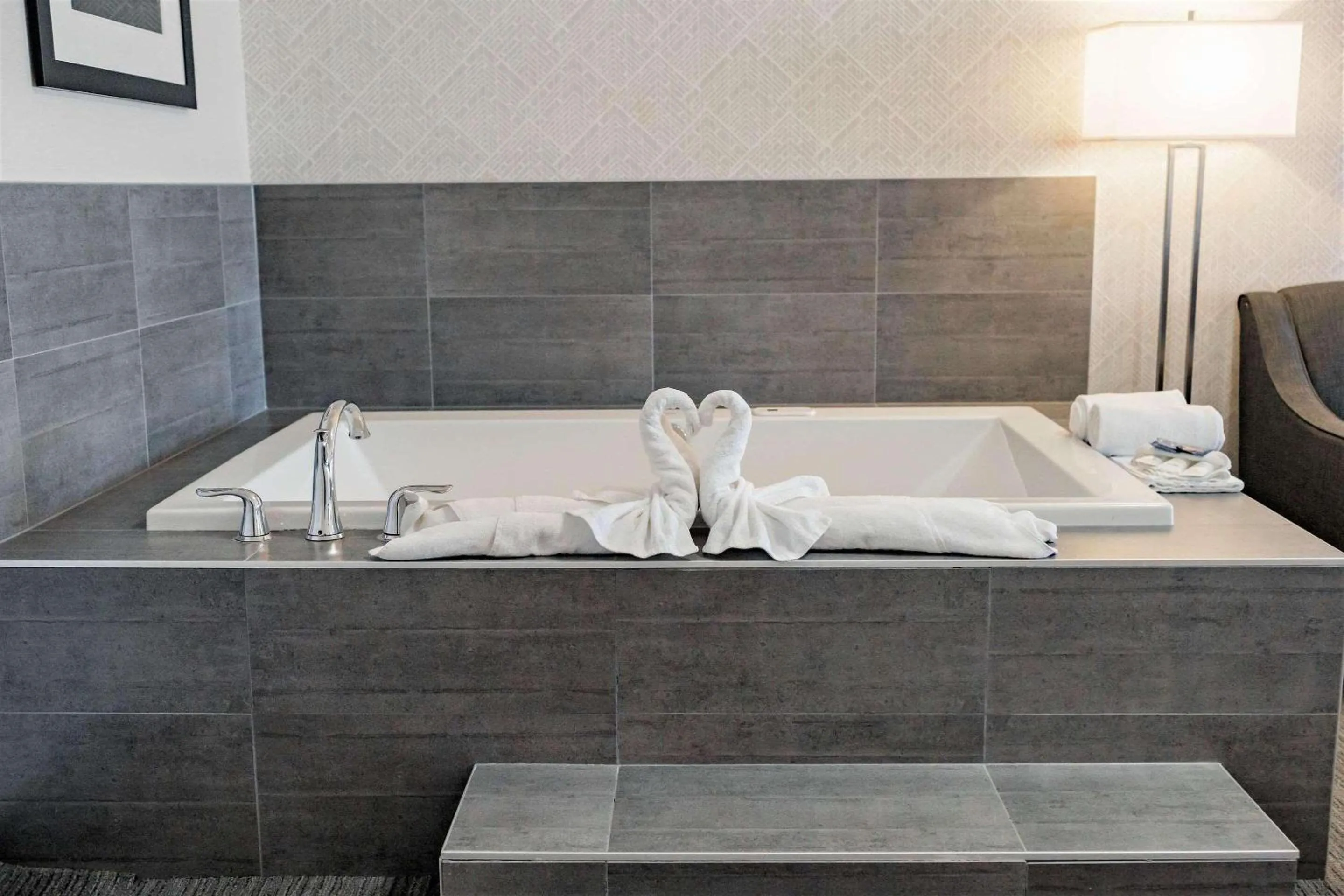 Bedroom in Park Inn by Radisson Edmonton Airport