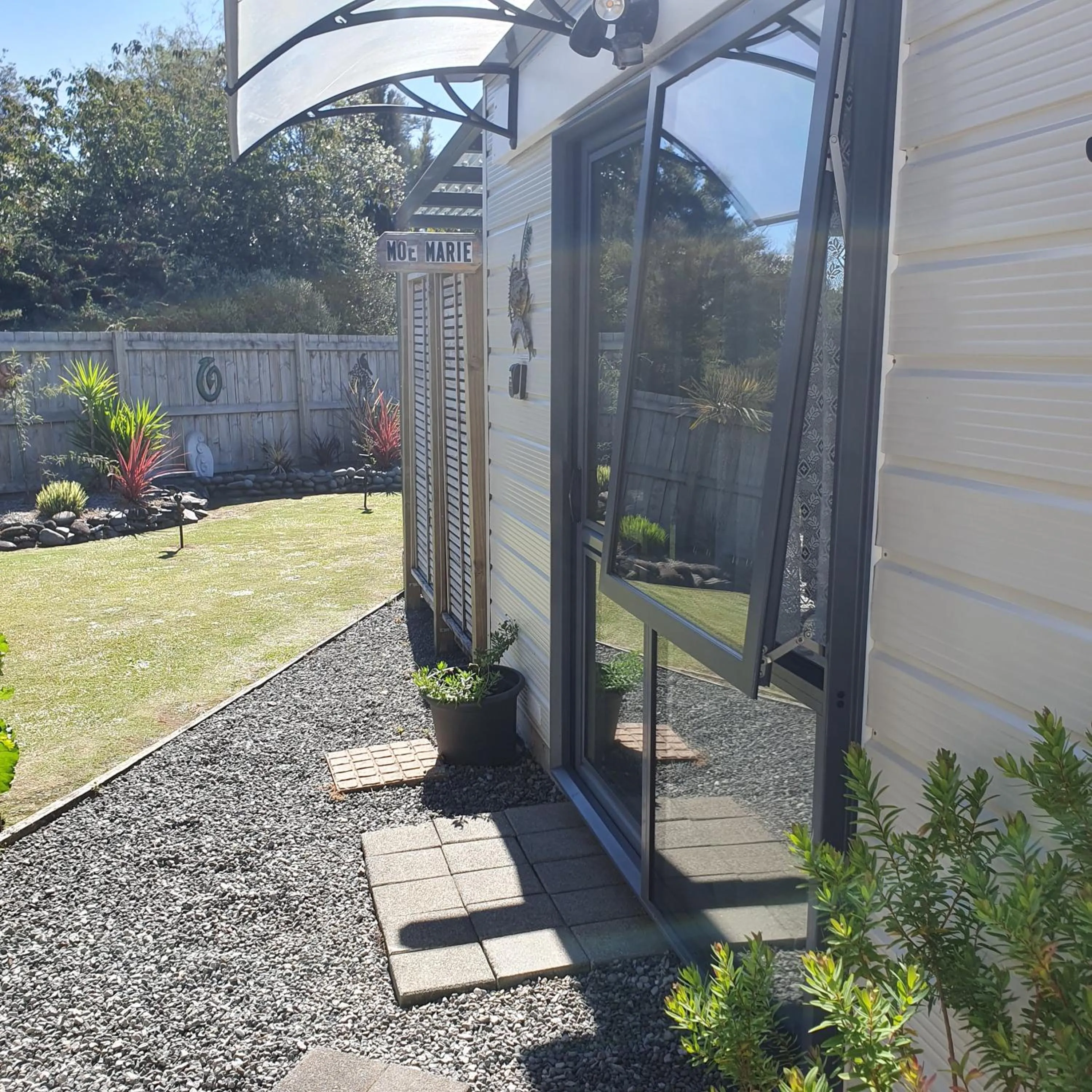 Property building in Moe Marie Sleep Peacefully