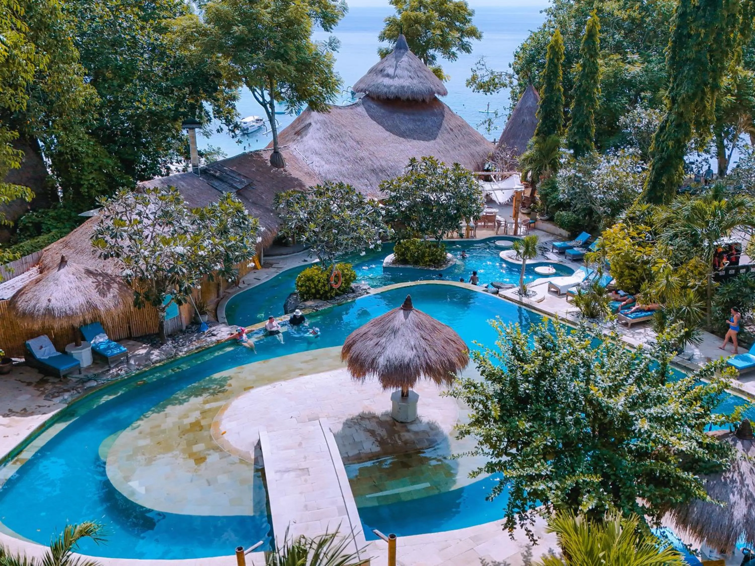 Spring in Hai Tide Beach Resort