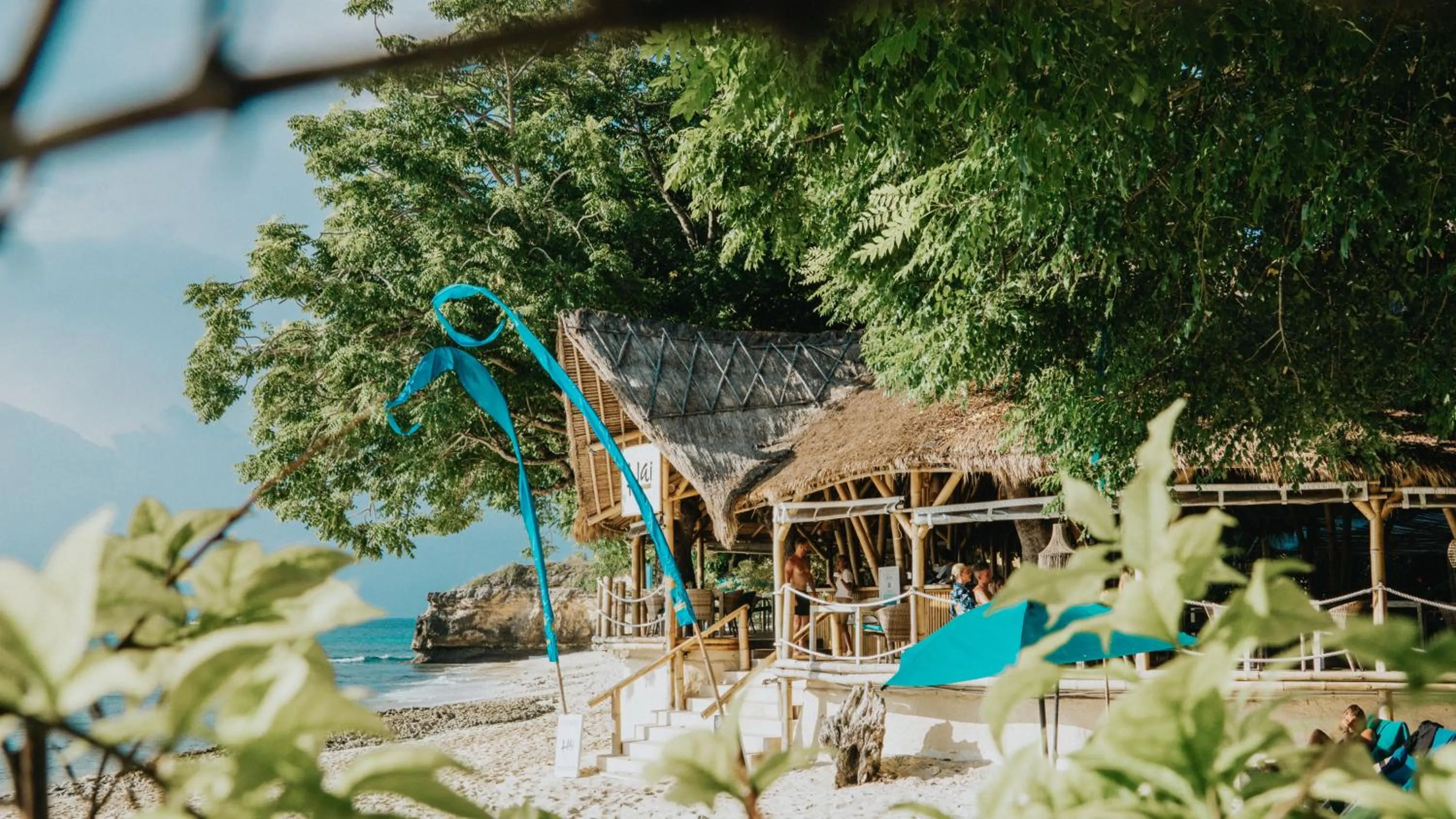 Restaurant/places to eat in Hai Tide Beach Resort