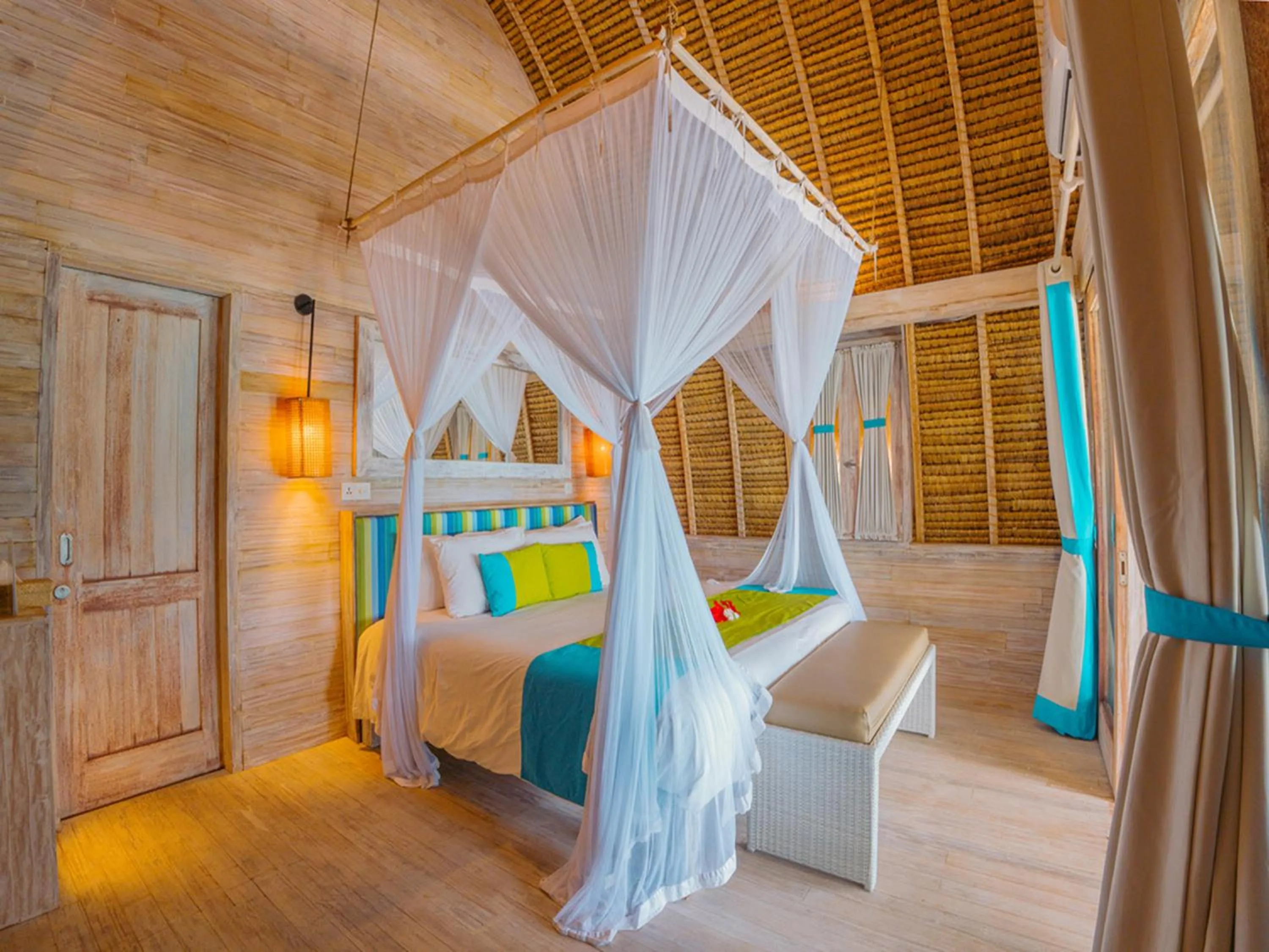 Bed in Hai Tide Beach Resort