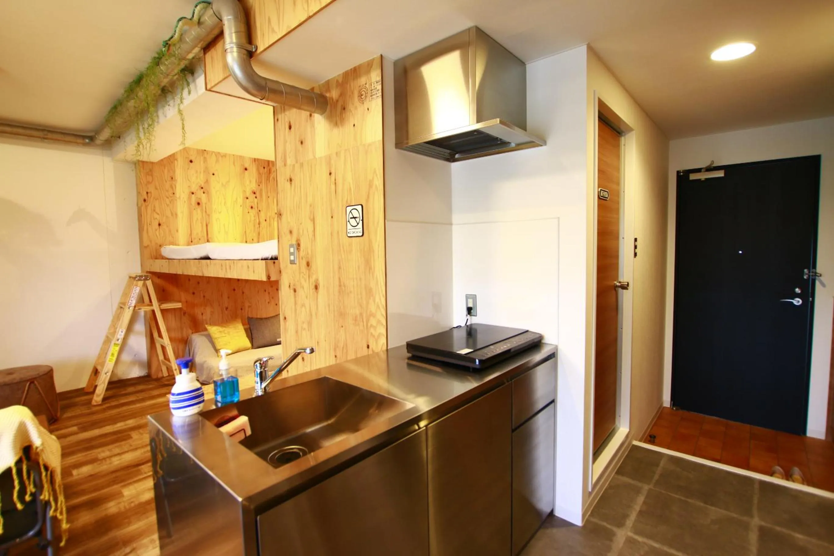 Kitchen or kitchenette in 365BASE outdoor hostel