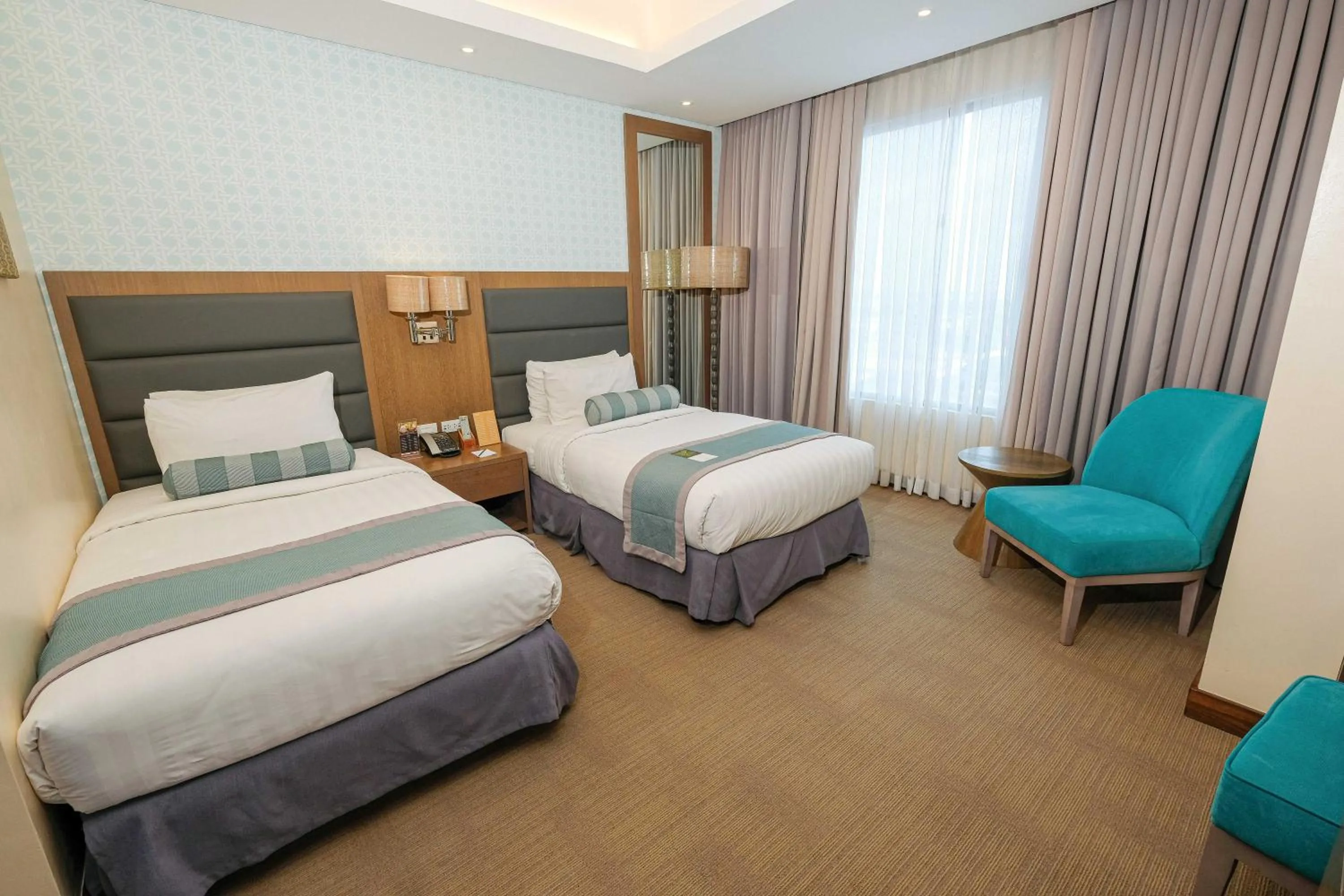 Bedroom, Bed in Maayo Hotel