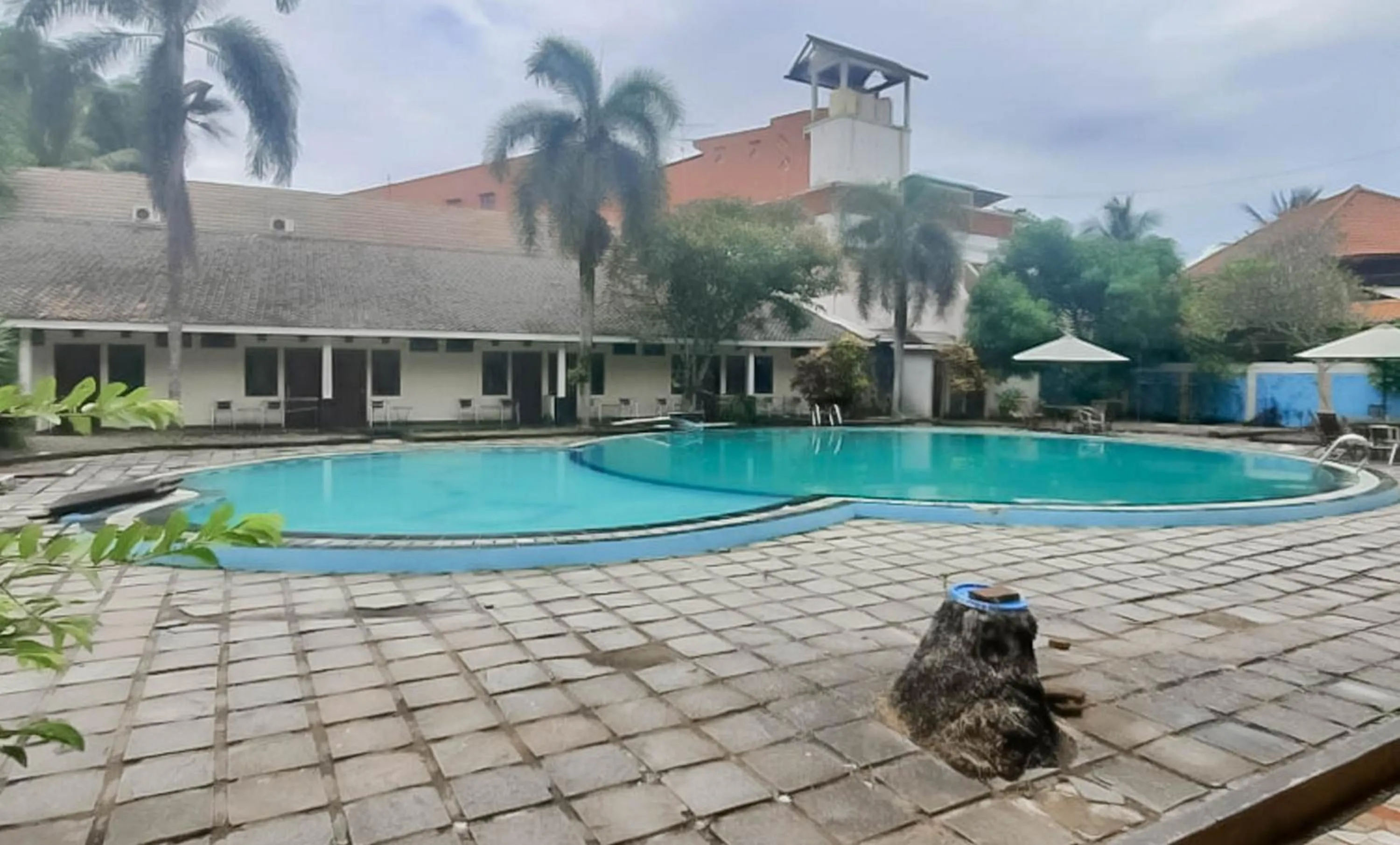 RedDoorz Plus At Hotel Sofia Pangandaran