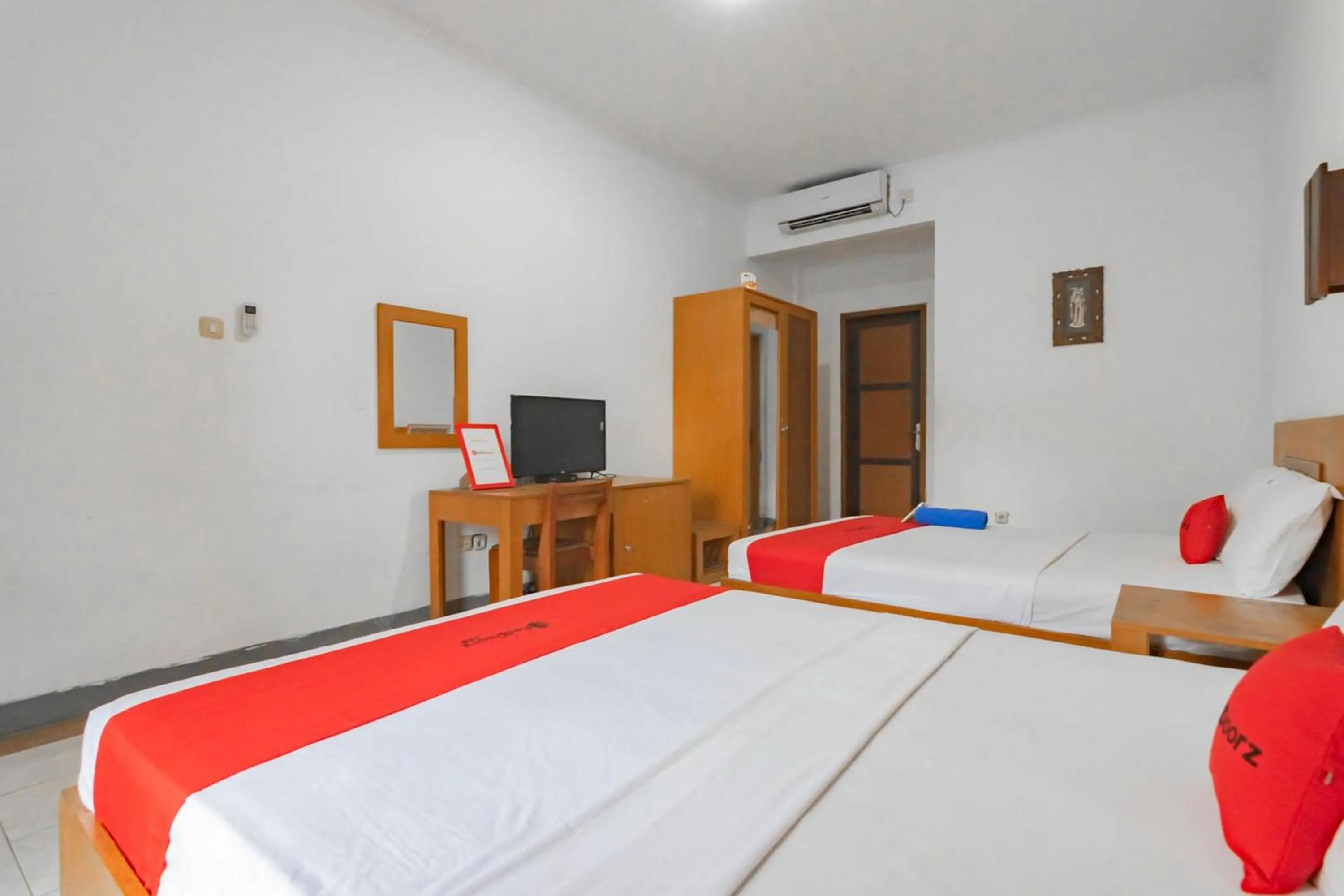 Bed in RedDoorz Plus At Hotel Sofia Pangandaran