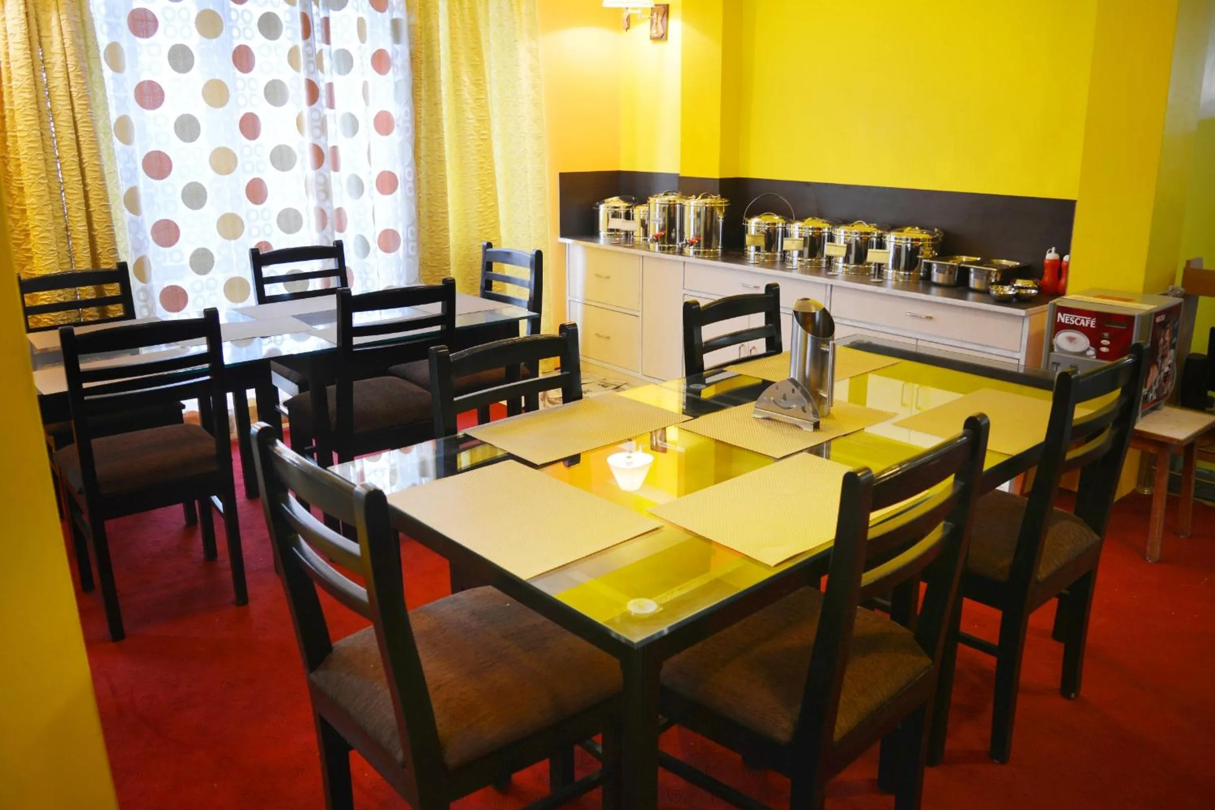 Continental breakfast in Kashyap Kunj